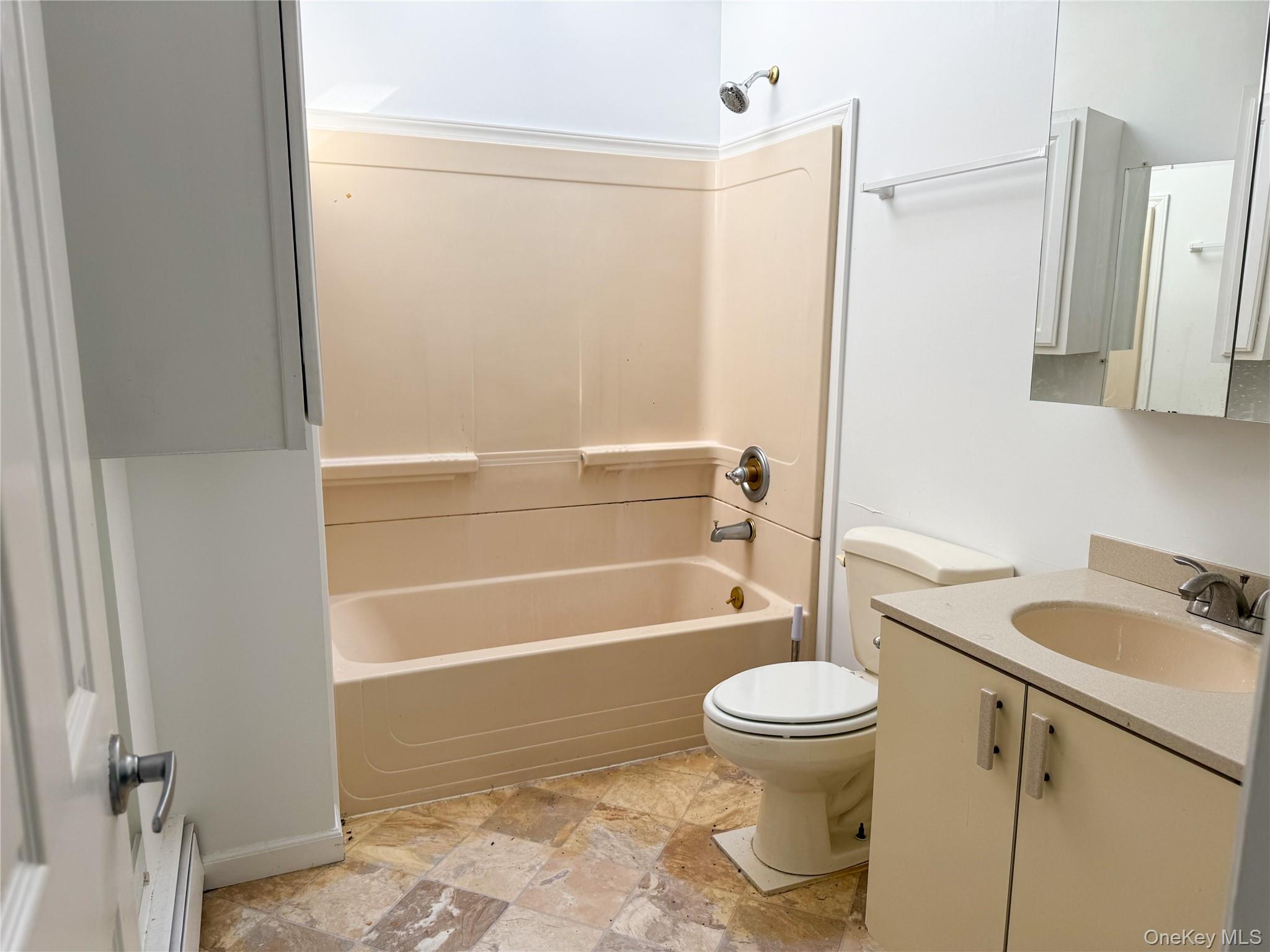 #5 photo, 130 Tarpon Avenue, Medford , NY 11763