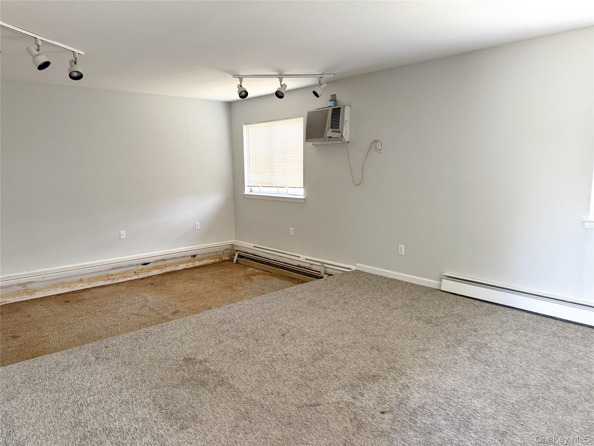 #7 photo, 130 Tarpon Avenue, Medford , NY 11763