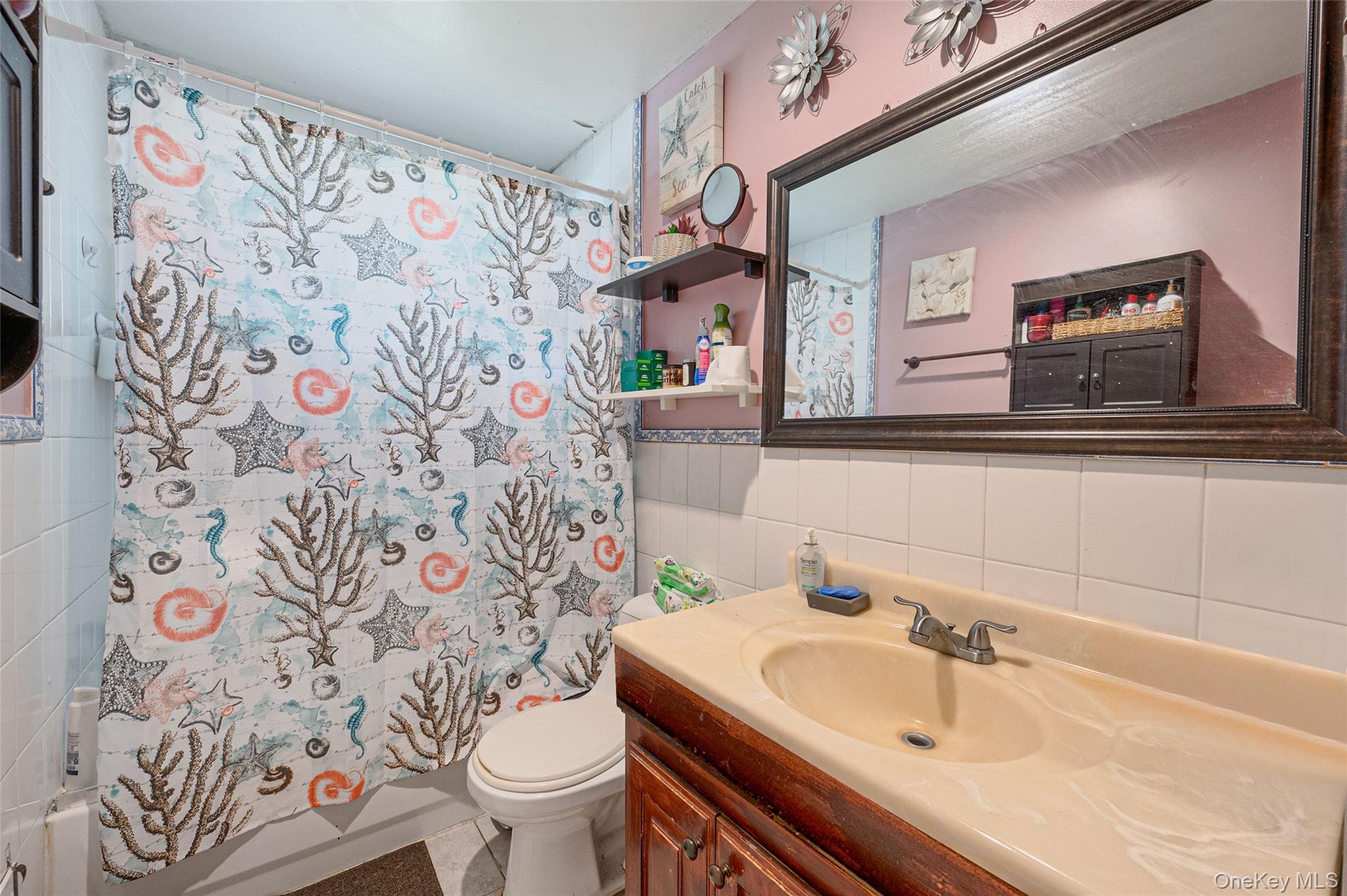 #15 photo, 46 W Willow Street, 롱 아일랜드 Brentwood , NY 11717