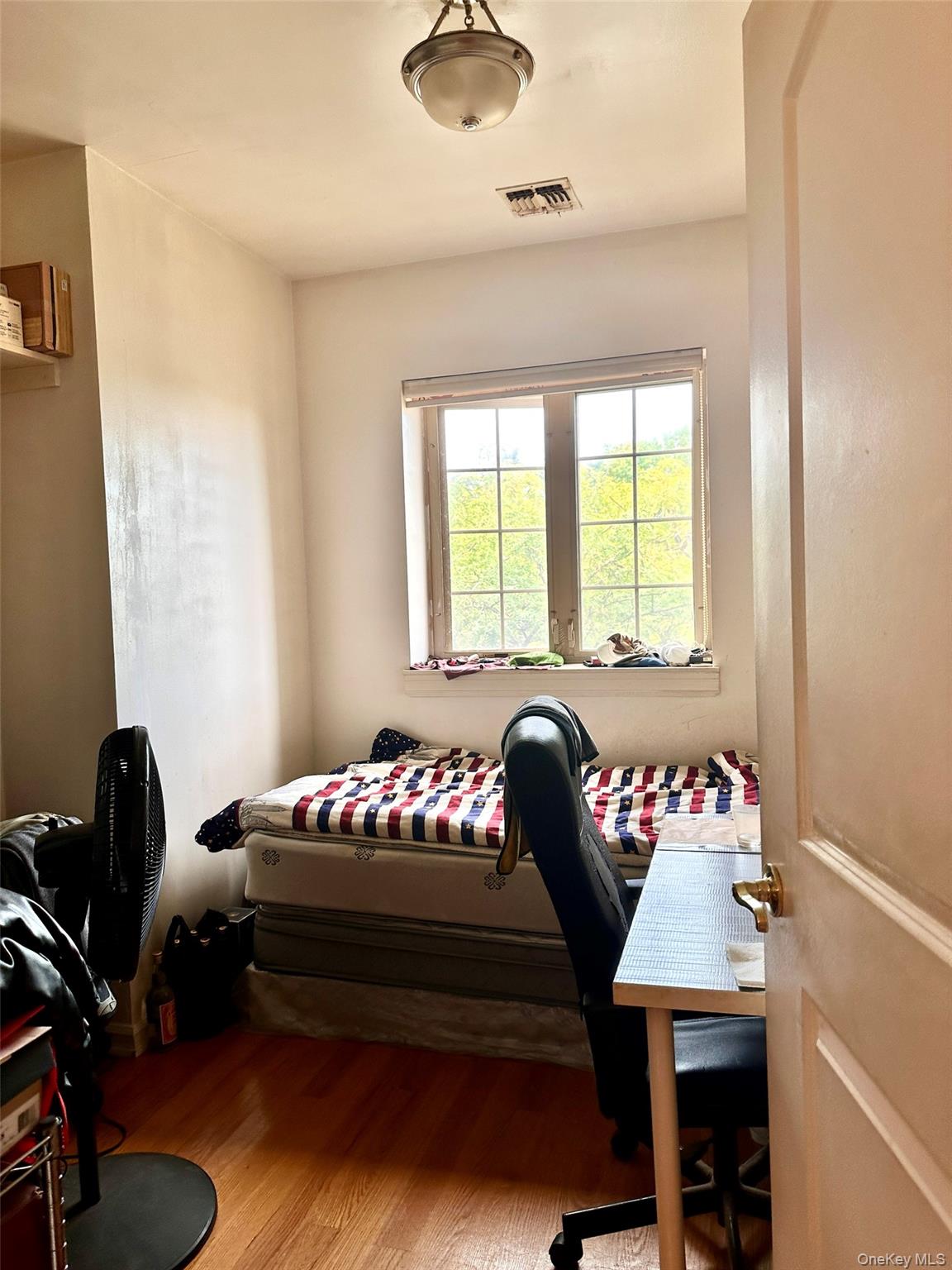 #9 photo, 107-16 37th Avenue, クイーンズ区 Corona , NY 11368