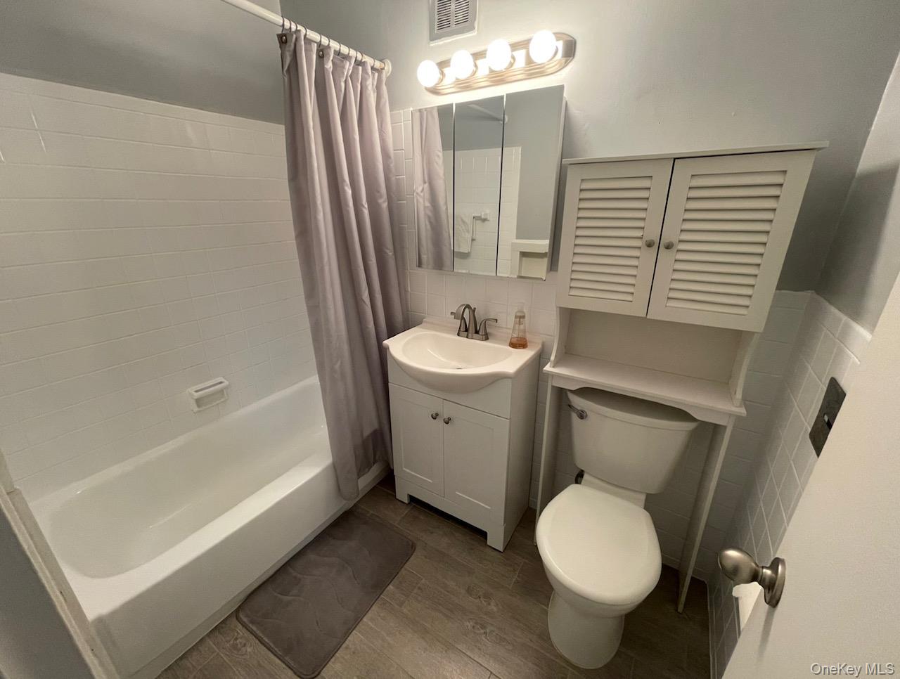 #13 photo, 61 Maine Avenue, ナッソー郡 Rockville Centre , NY 11570