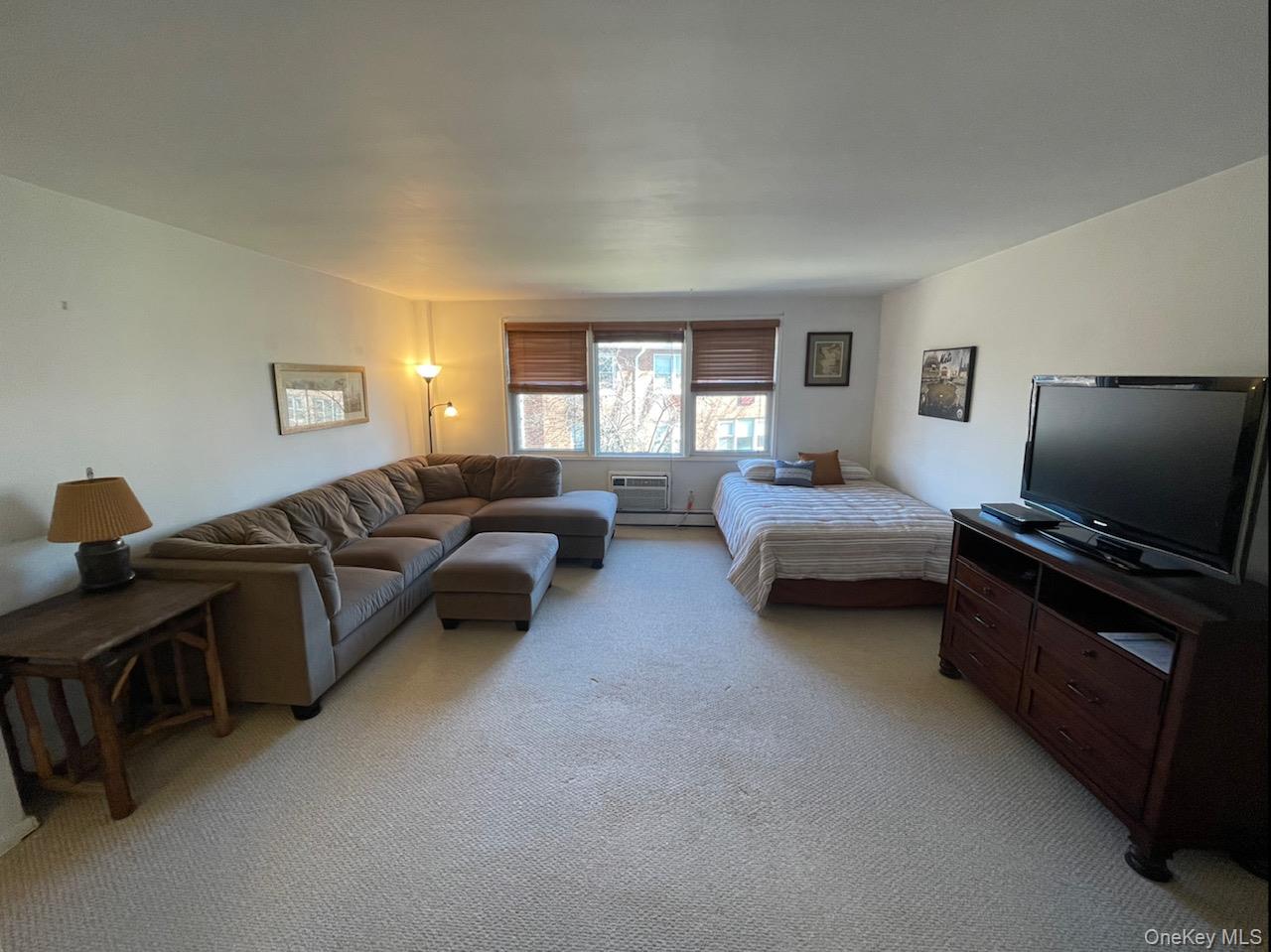 #7 photo, 61 Maine Avenue, ナッソー郡 Rockville Centre , NY 11570