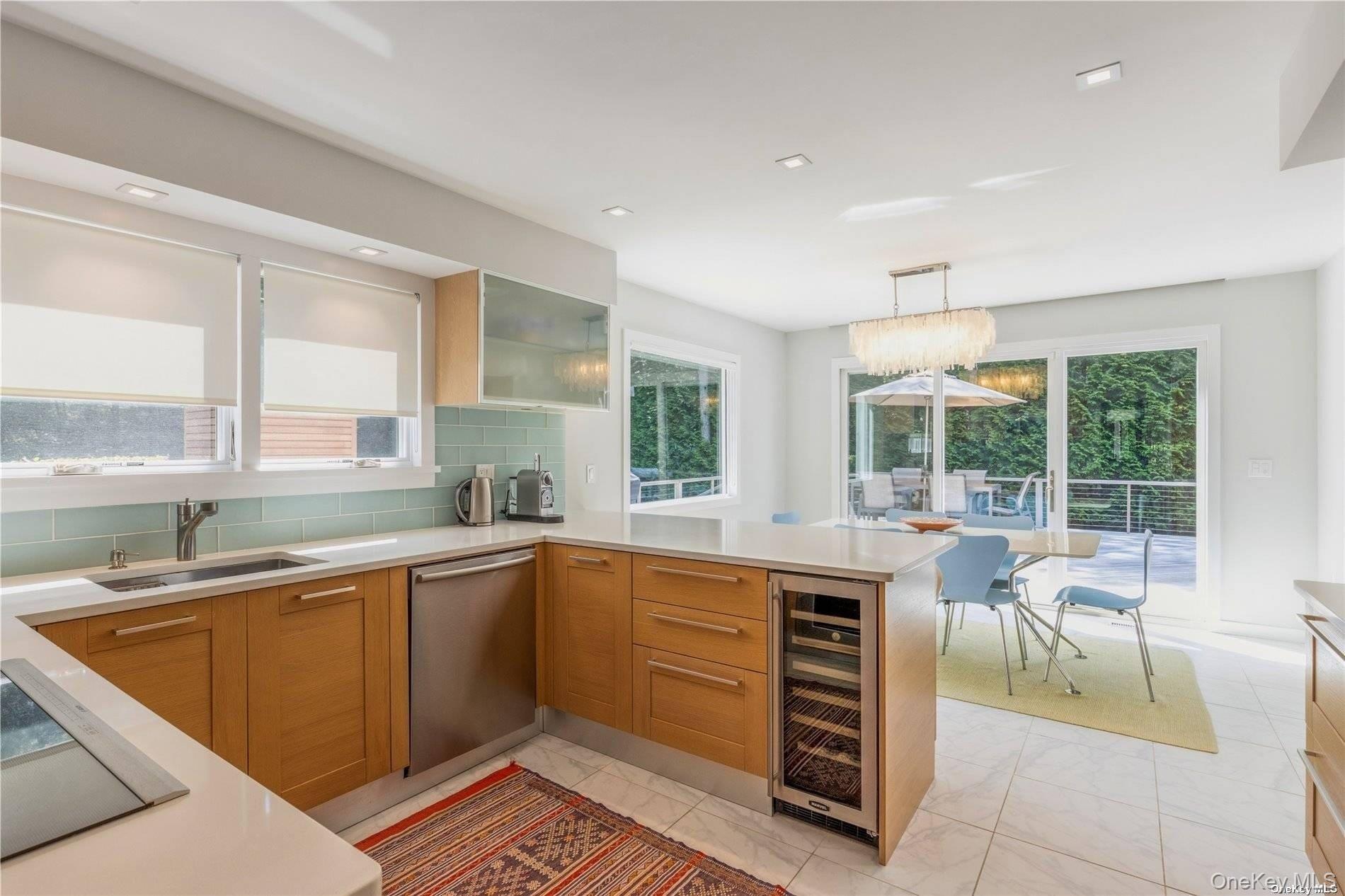 #12 photo, 19 Woodland Way, Quogue , NY 11959