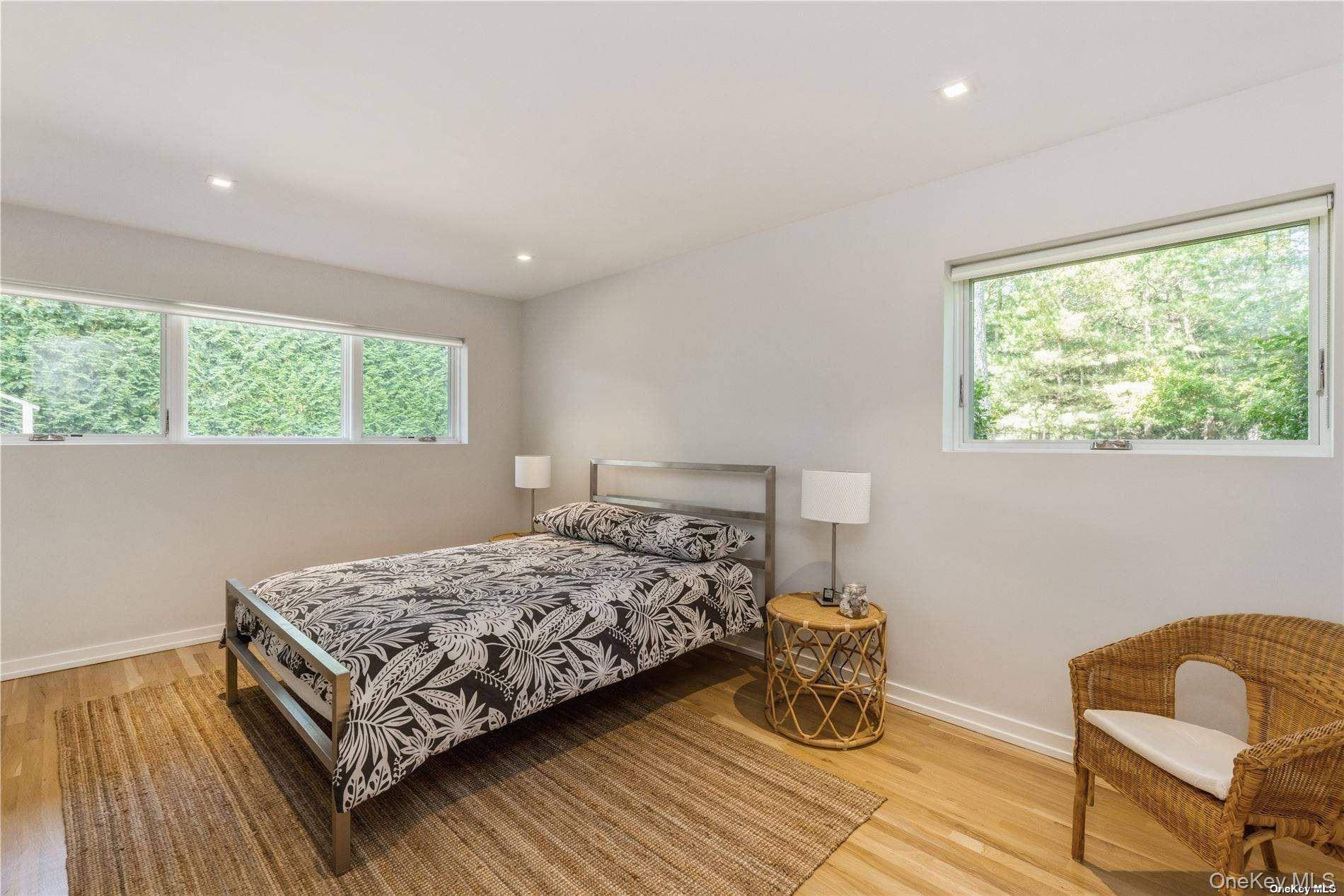 #18 photo, 19 Woodland Way, Quogue , NY 11959