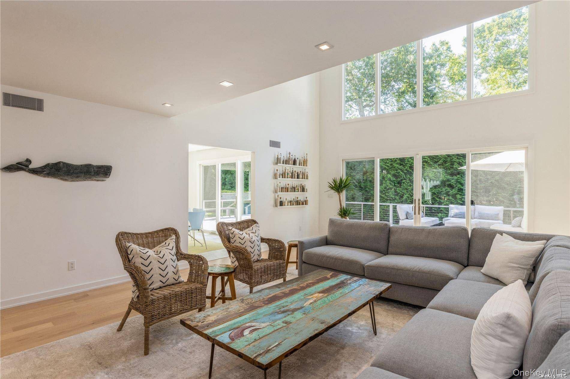 #4 photo, 19 Woodland Way, Quogue , NY 11959