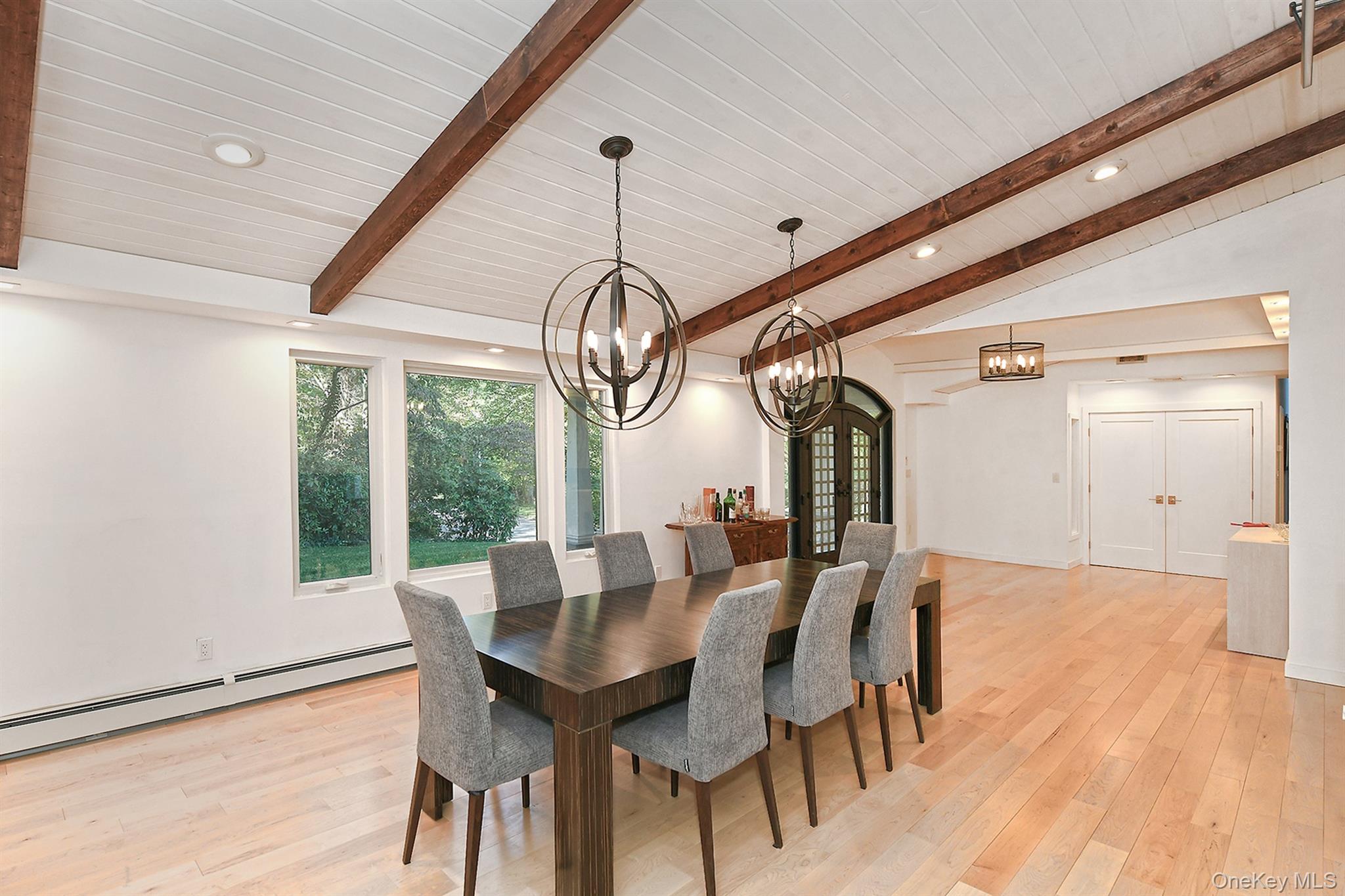 #13 photo, 18 W Mall Drive, Huntington , NY 11743