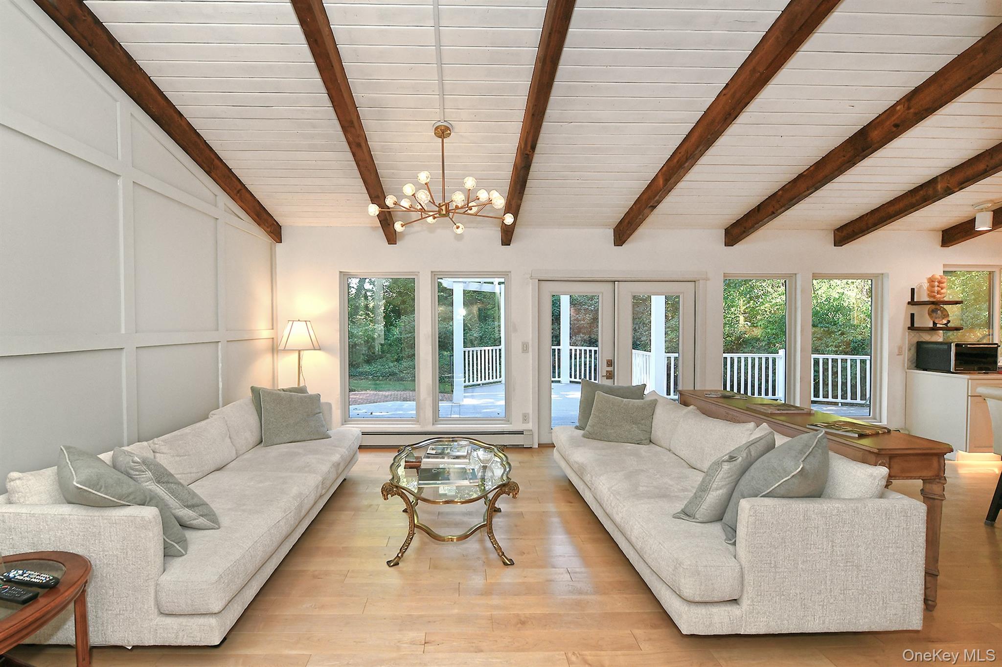 #15 photo, 18 W Mall Drive, Huntington , NY 11743