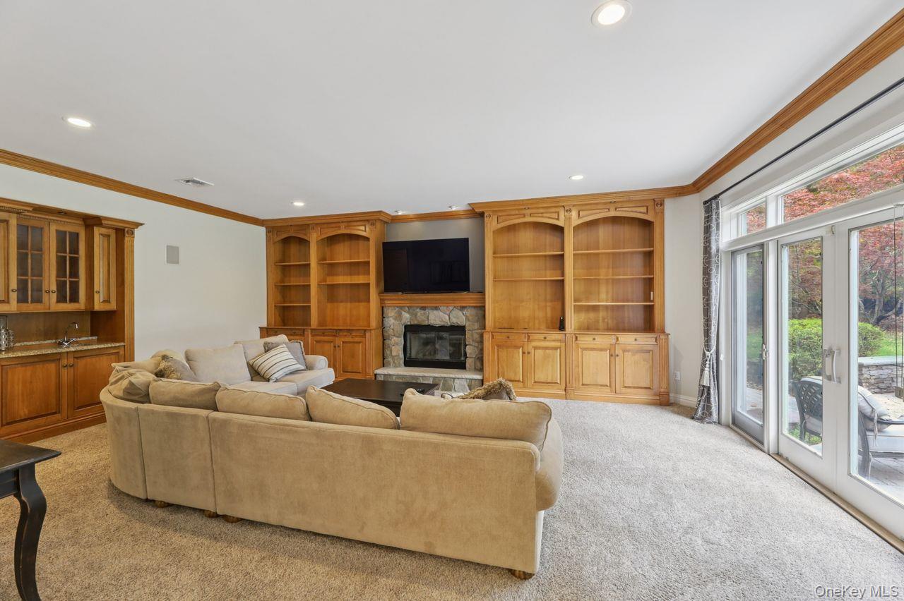 #10 photo, 39 Oxford Drive, Montebello , NY 10901