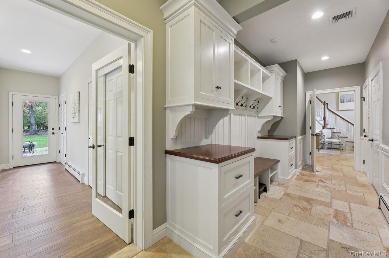 #17 photo, 39 Oxford Drive, Montebello , NY 10901