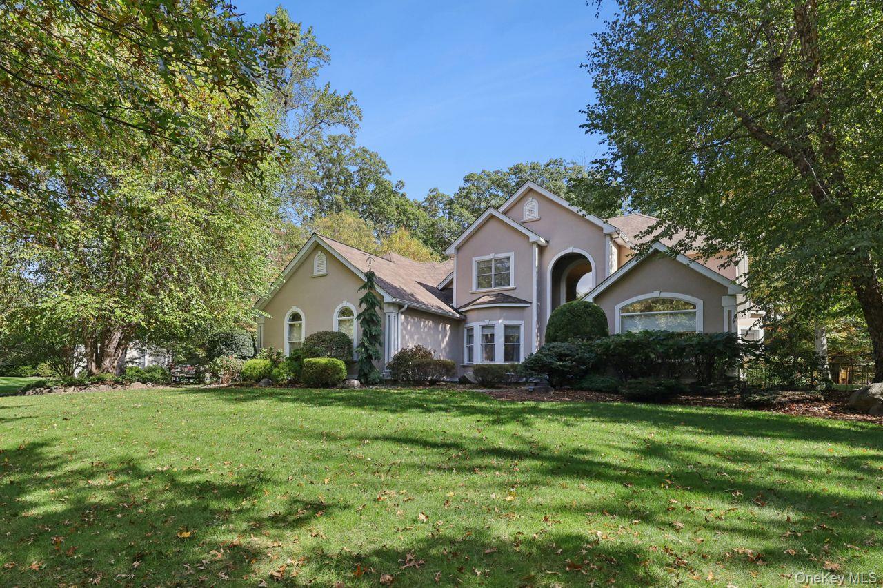 #2 photo, 39 Oxford Drive, Montebello , NY 10901