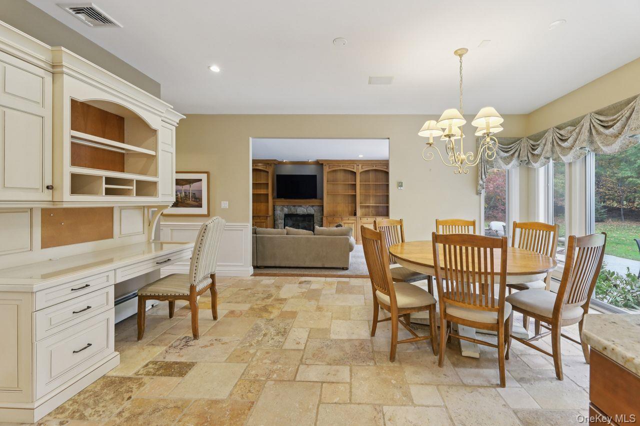 #7 photo, 39 Oxford Drive, Montebello , NY 10901