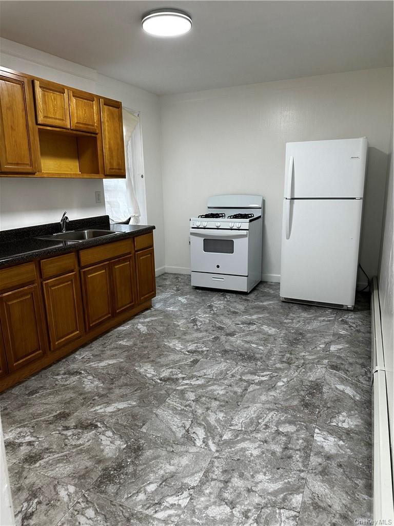 #3 photo, 100 Convent Place, Yonkers , NY 10703