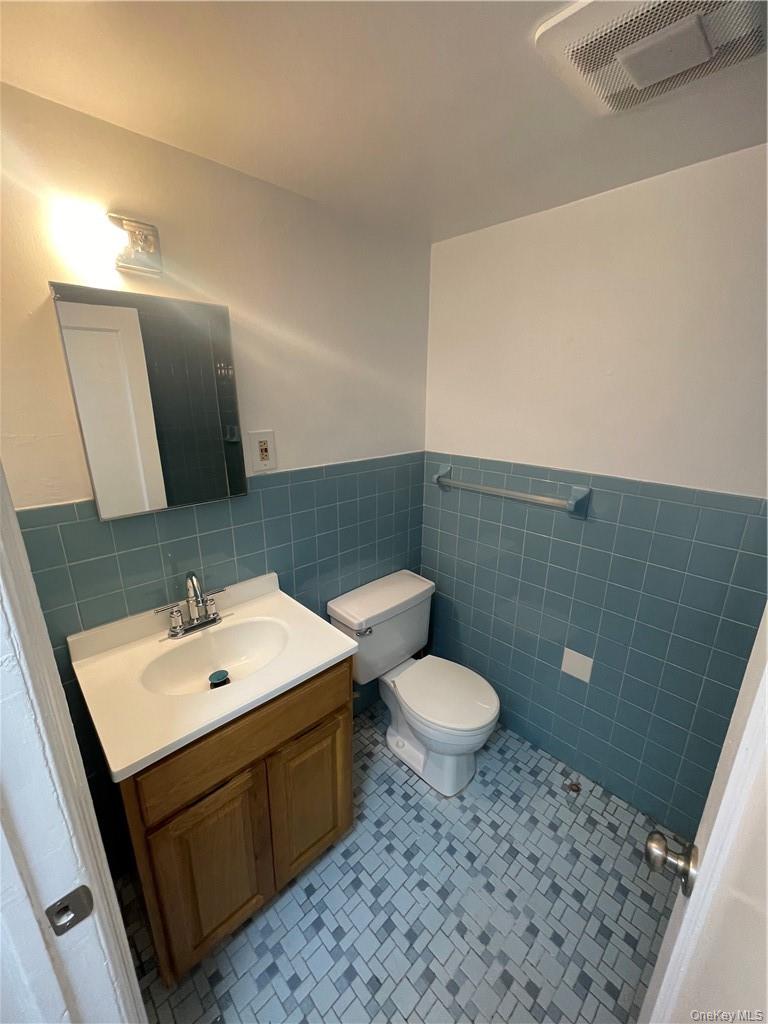 #4 photo, 100 Convent Place, Yonkers , NY 10703