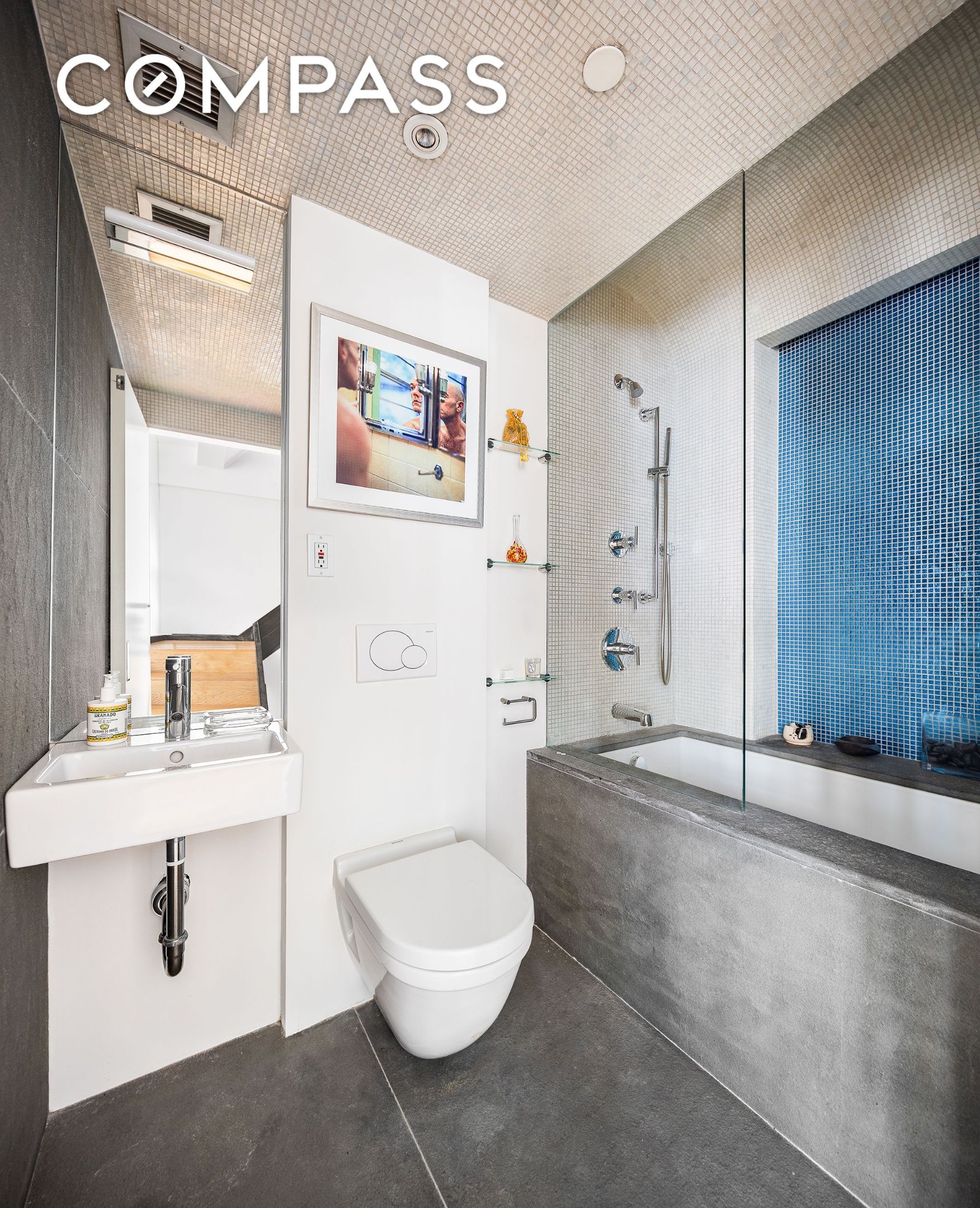 #5 photo, 14 E 4th Street, NoHo , NY 10012