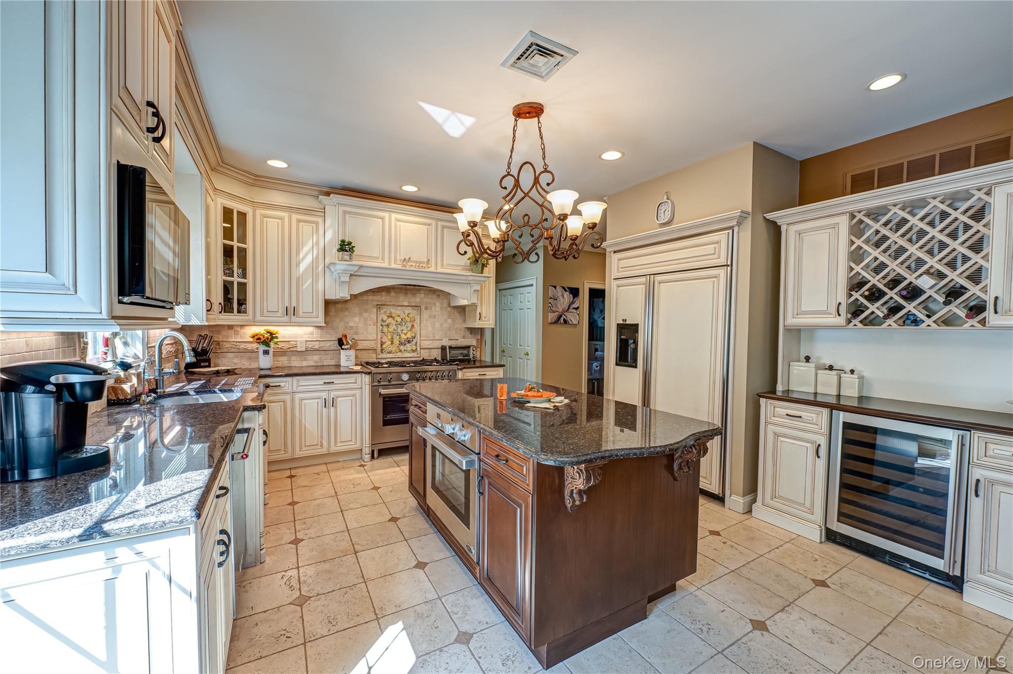 #14 photo, 2 True Harbour Way, West Islip , NY 11795