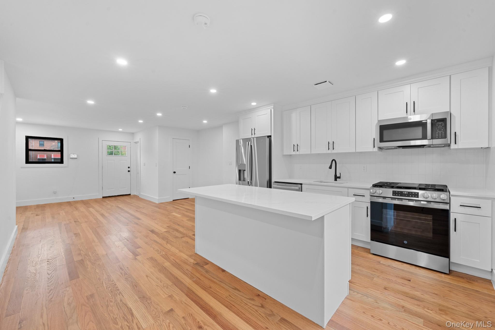 #4 photo, 671 Saratoga Avenue, Brooklyn , NY 11212