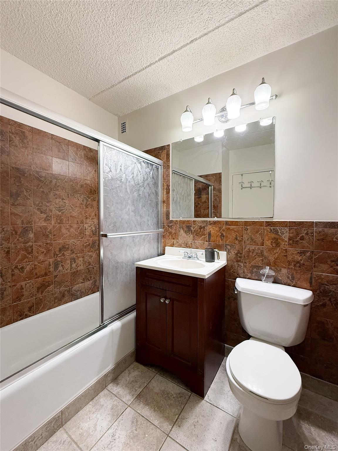 #10 photo, 13777 45 Avenue, クイーンズ区 Flushing , NY 11355