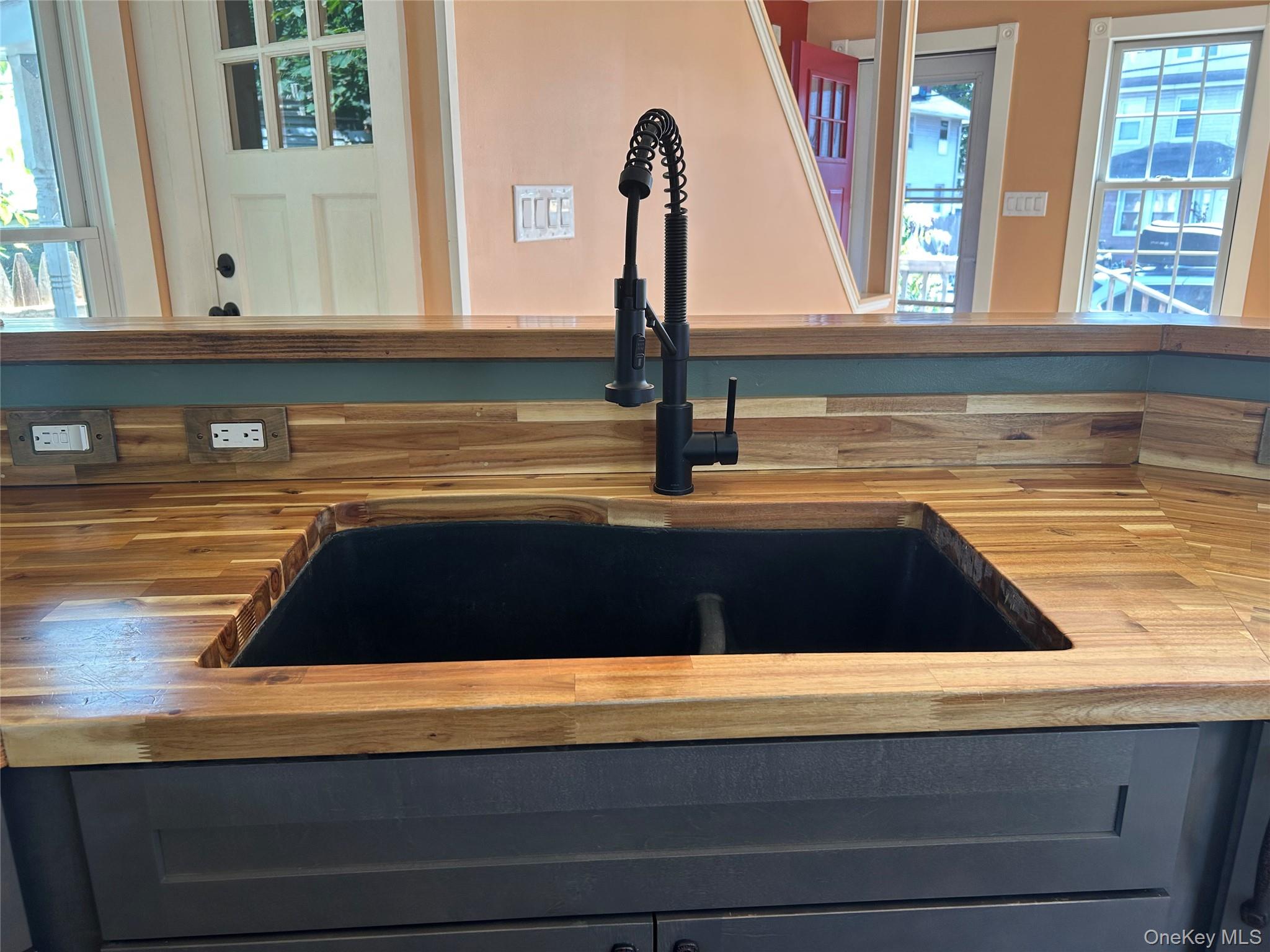 #4 photo, 140 E Marie Street, Hicksville , NY 11801