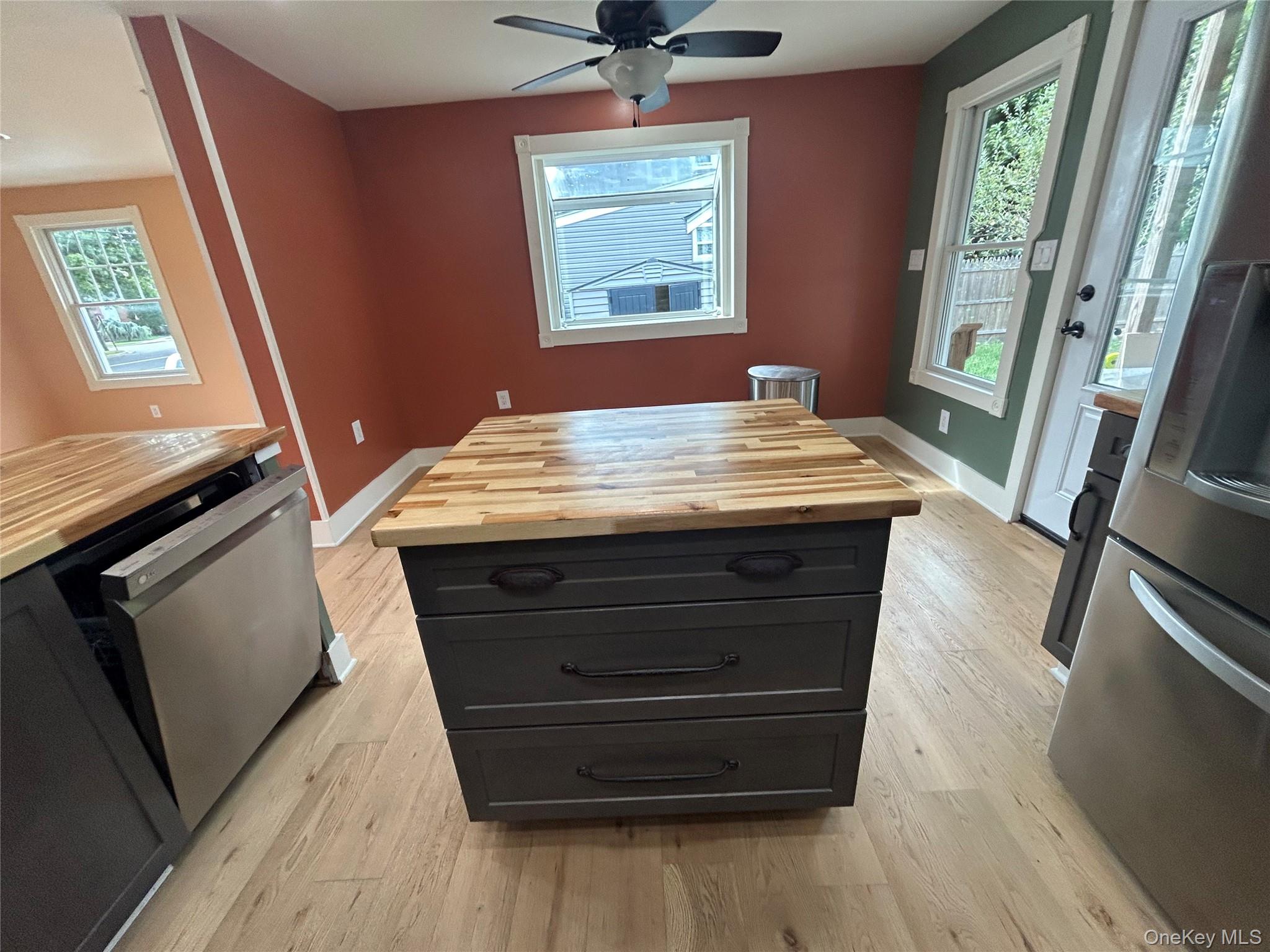 #5 photo, 140 E Marie Street, Hicksville , NY 11801