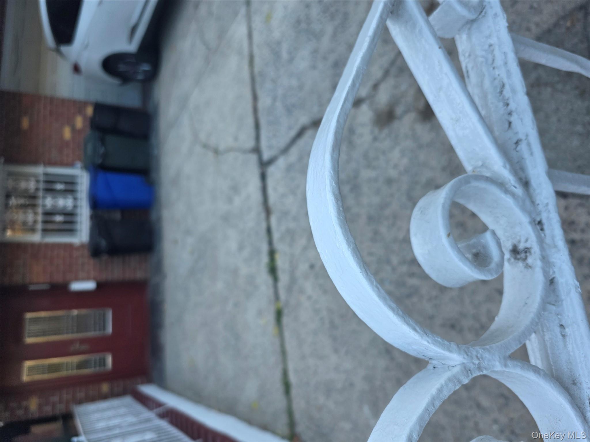 #12 photo, 4912 111 St, クイーンズ区 Corona , NY 11368