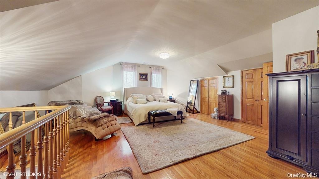 #8 photo, 64-13 72 St, Middle Village , NY 11379