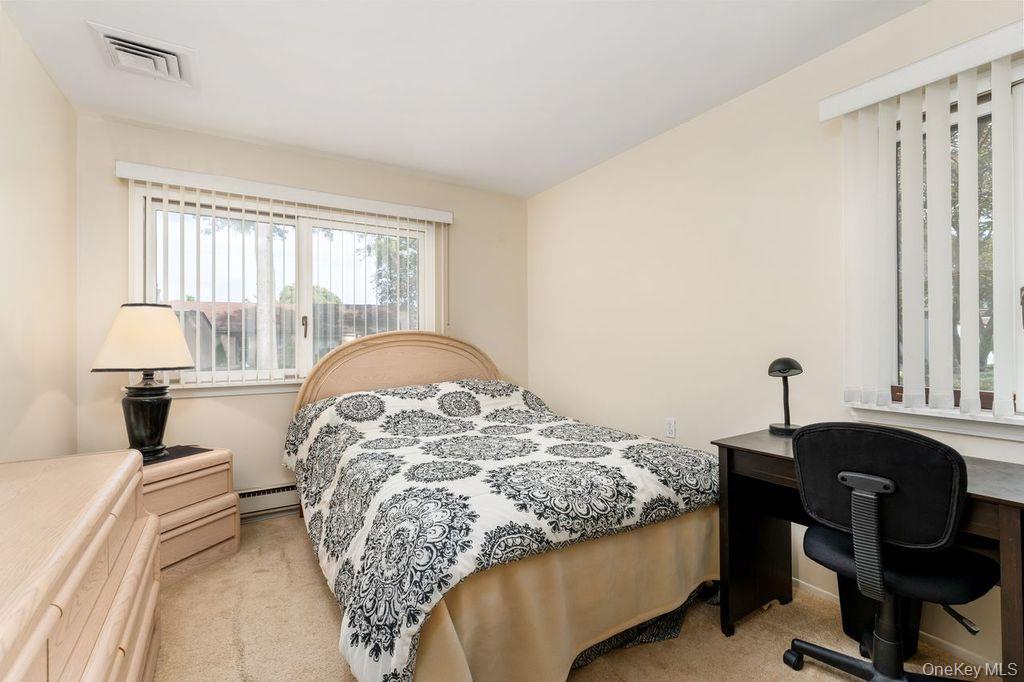 #13 photo, 182 Strathmore Gate Drive, 东长岛 Stony Brook , NY 11790