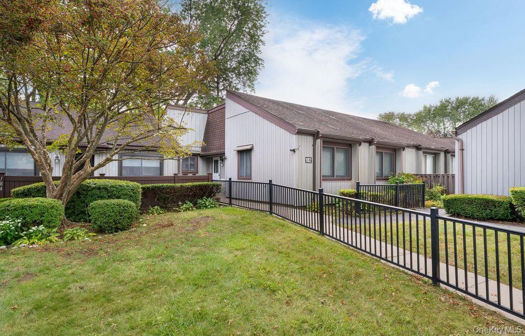 #15 photo, 182 Strathmore Gate Drive, 东长岛 Stony Brook , NY 11790