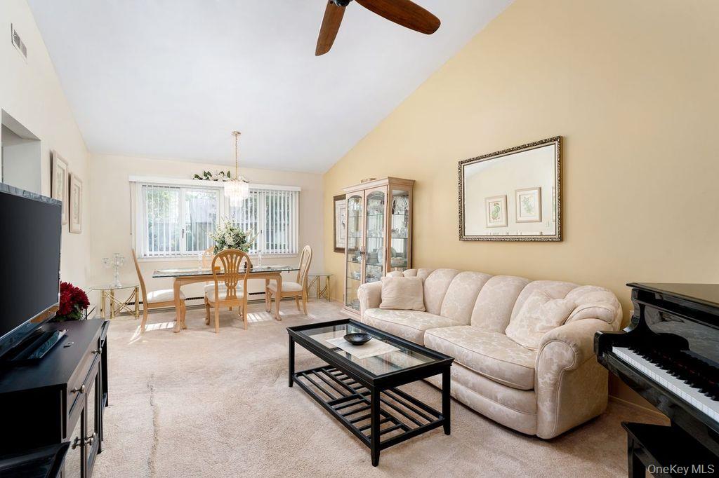 #3 photo, 182 Strathmore Gate Drive, 东长岛 Stony Brook , NY 11790