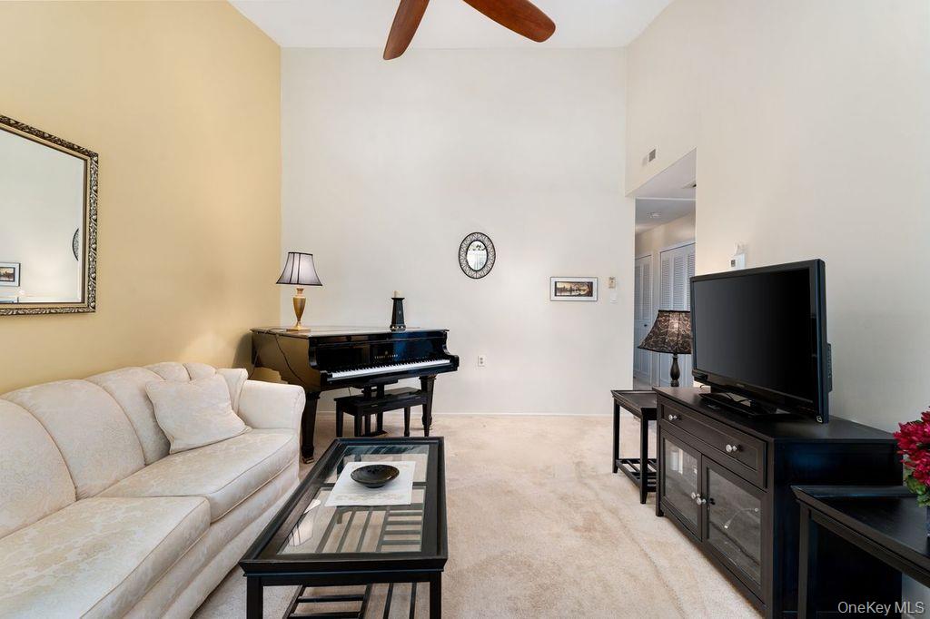 #9 photo, 182 Strathmore Gate Drive, 东长岛 Stony Brook , NY 11790