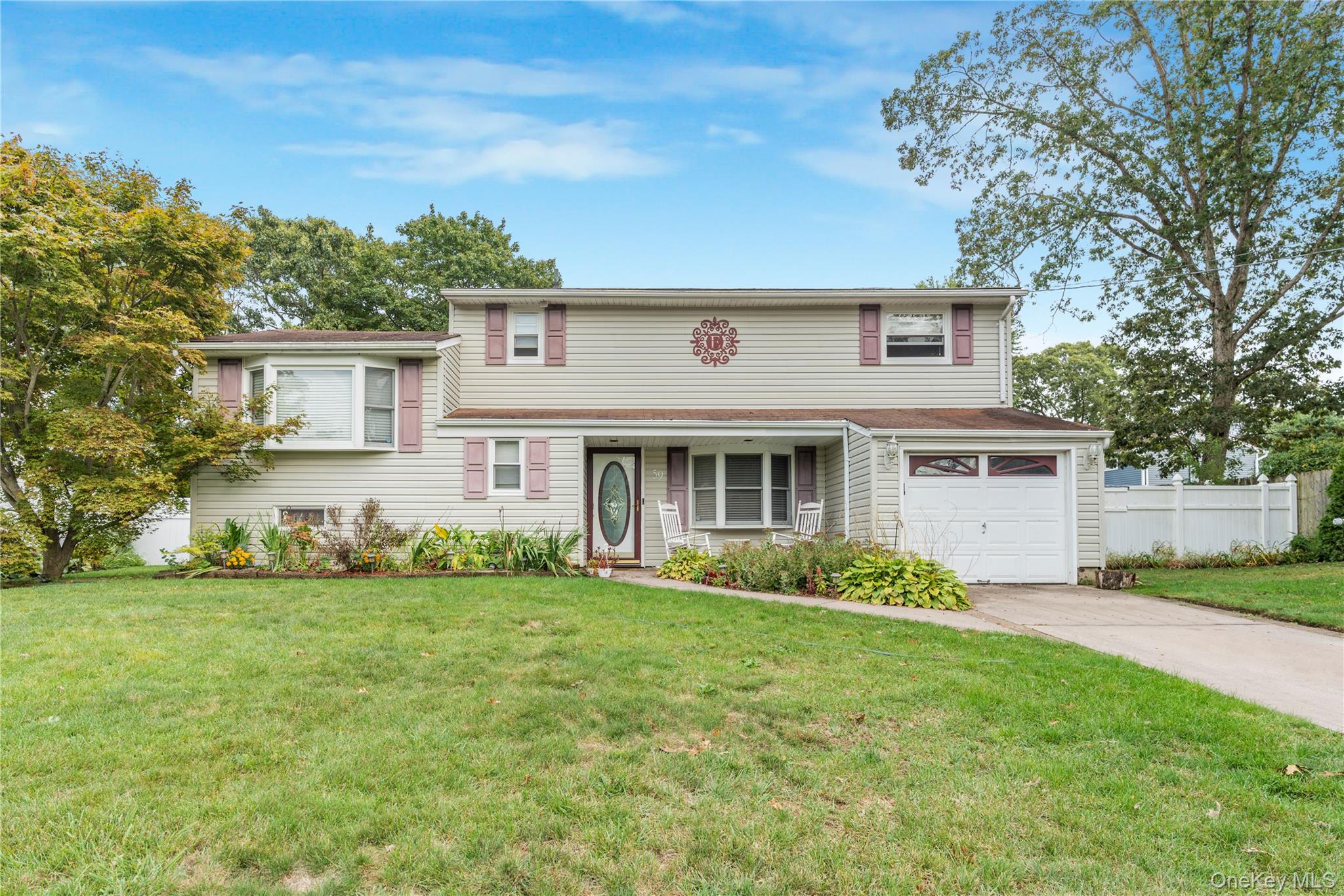 #1 photo, 59 Riviera Drive, Selden , NY 11784