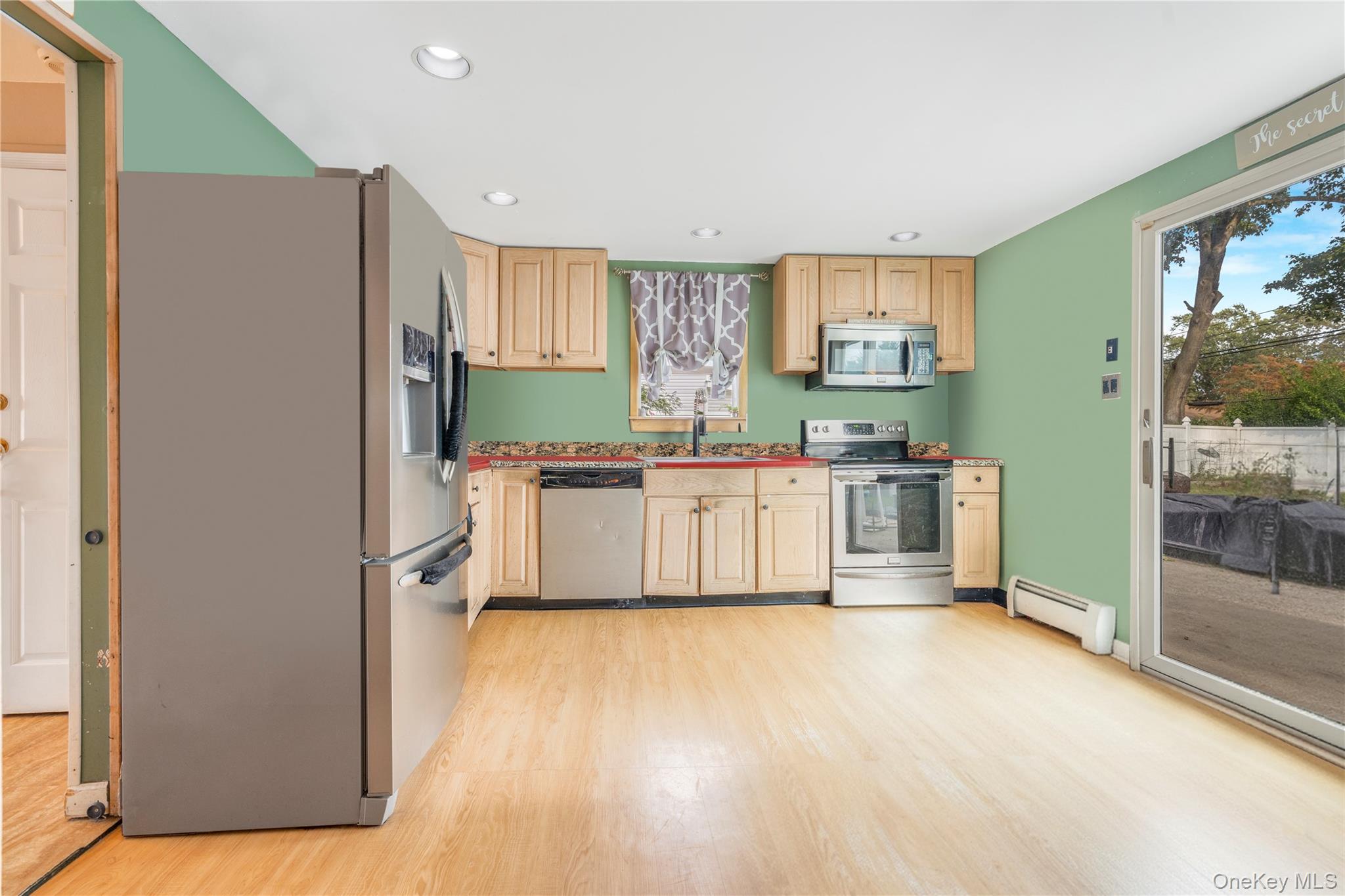 #5 photo, 59 Riviera Drive, Selden , NY 11784