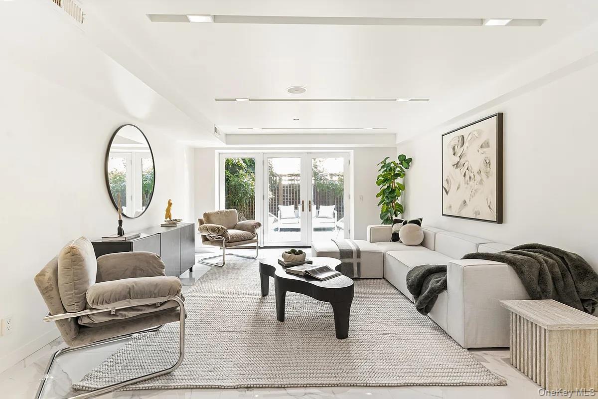 #1 photo, 135 E 38th Street, New York (Manhattan) , NY 10016