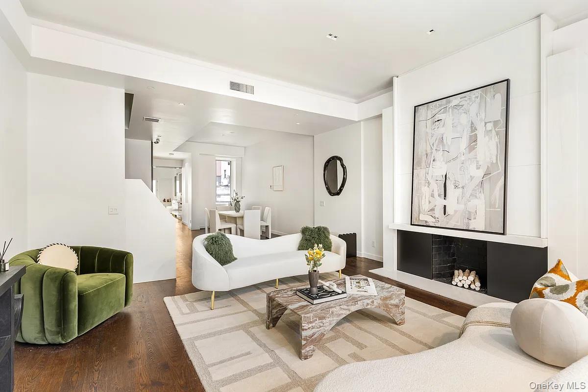 #6 photo, 135 E 38th Street, New York (Manhattan) , NY 10016