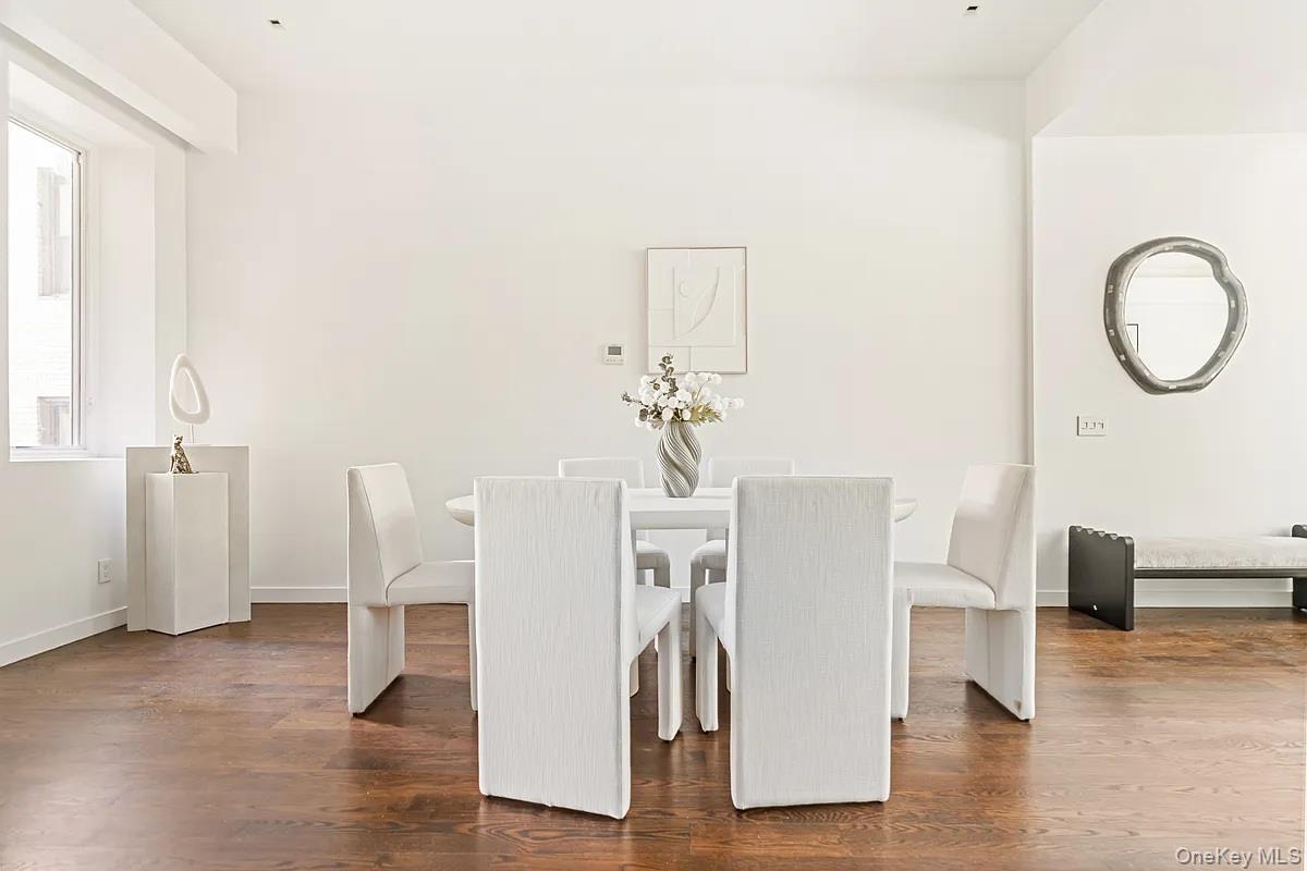 #7 photo, 135 E 38th Street, New York (Manhattan) , NY 10016