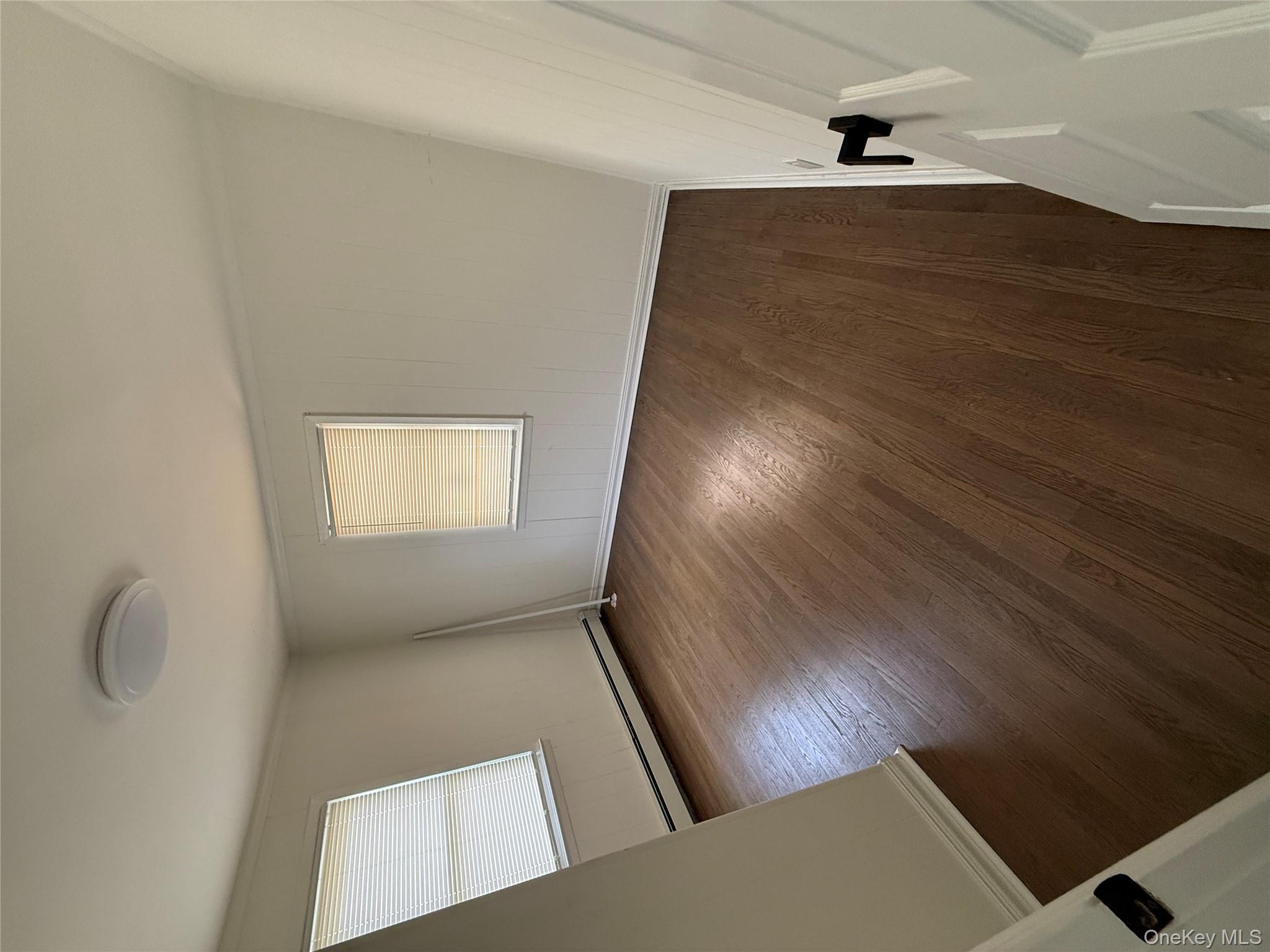 #8 photo, 455 Clayton Street, サフォーク郡 Central Islip , NY 11722