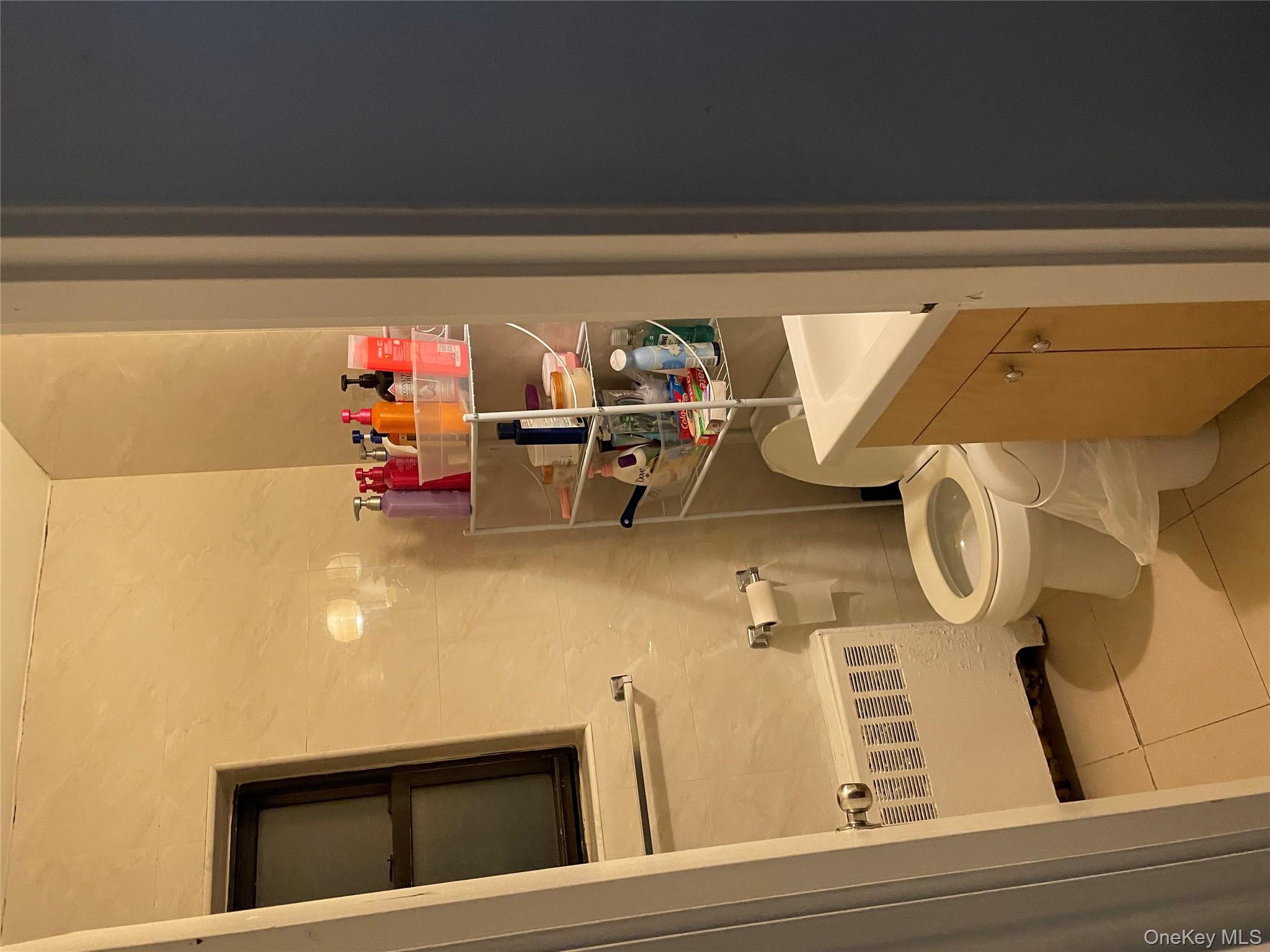 #5 photo, 40-66 Denman St, एल्महर्स्ट Elmhurst , NY 11373