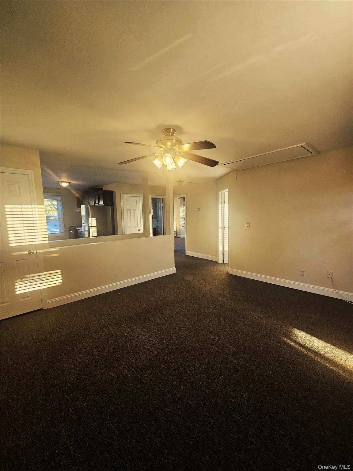 #2 photo, 23 Bellemeade Avenue, サフォーク郡 Smithtown , NY 11787