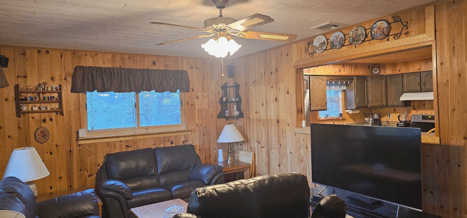 #6 photo, 50 N. Trainor Ave, サフォーク郡 Manorville , NY 11949