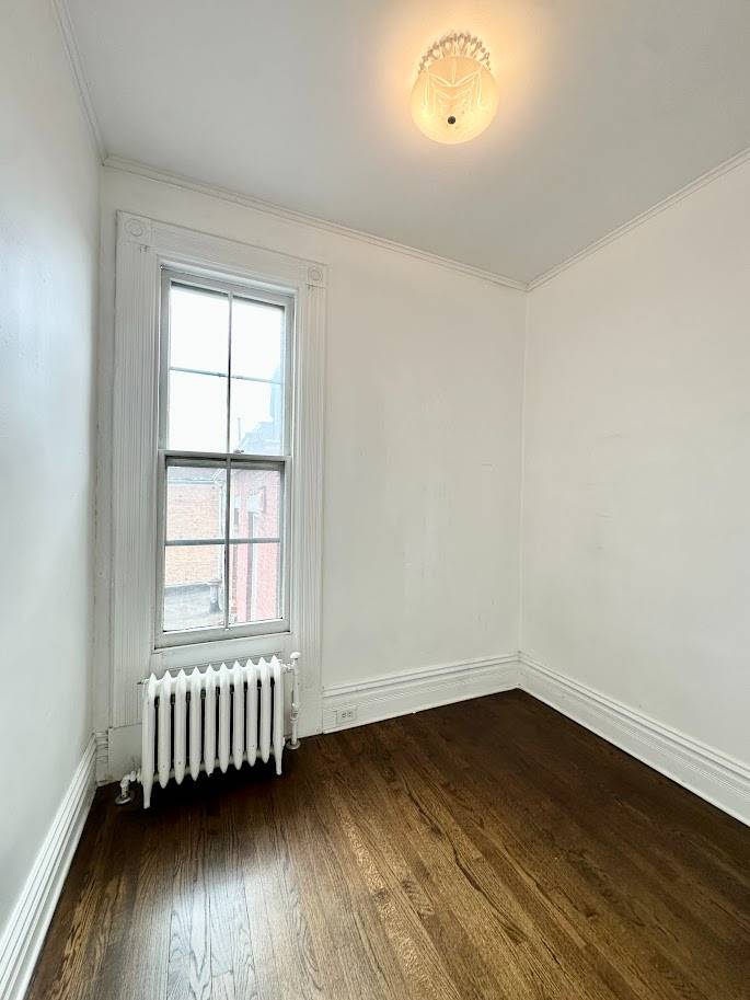 #14 photo, 108 4th Street, #Floor 3, Troy , NY 12180