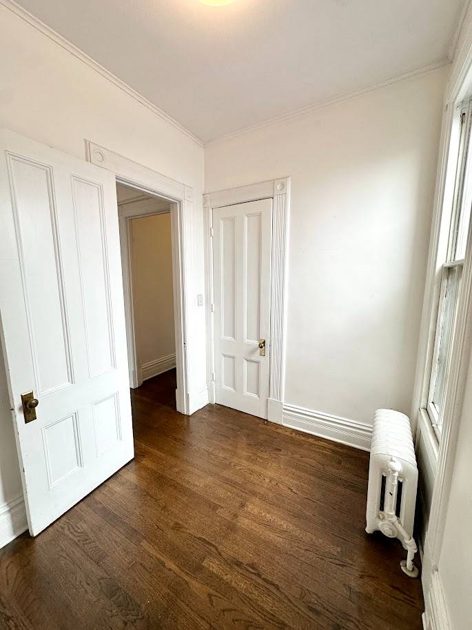 #15 photo, 108 4th Street, #Floor 3, Troy , NY 12180