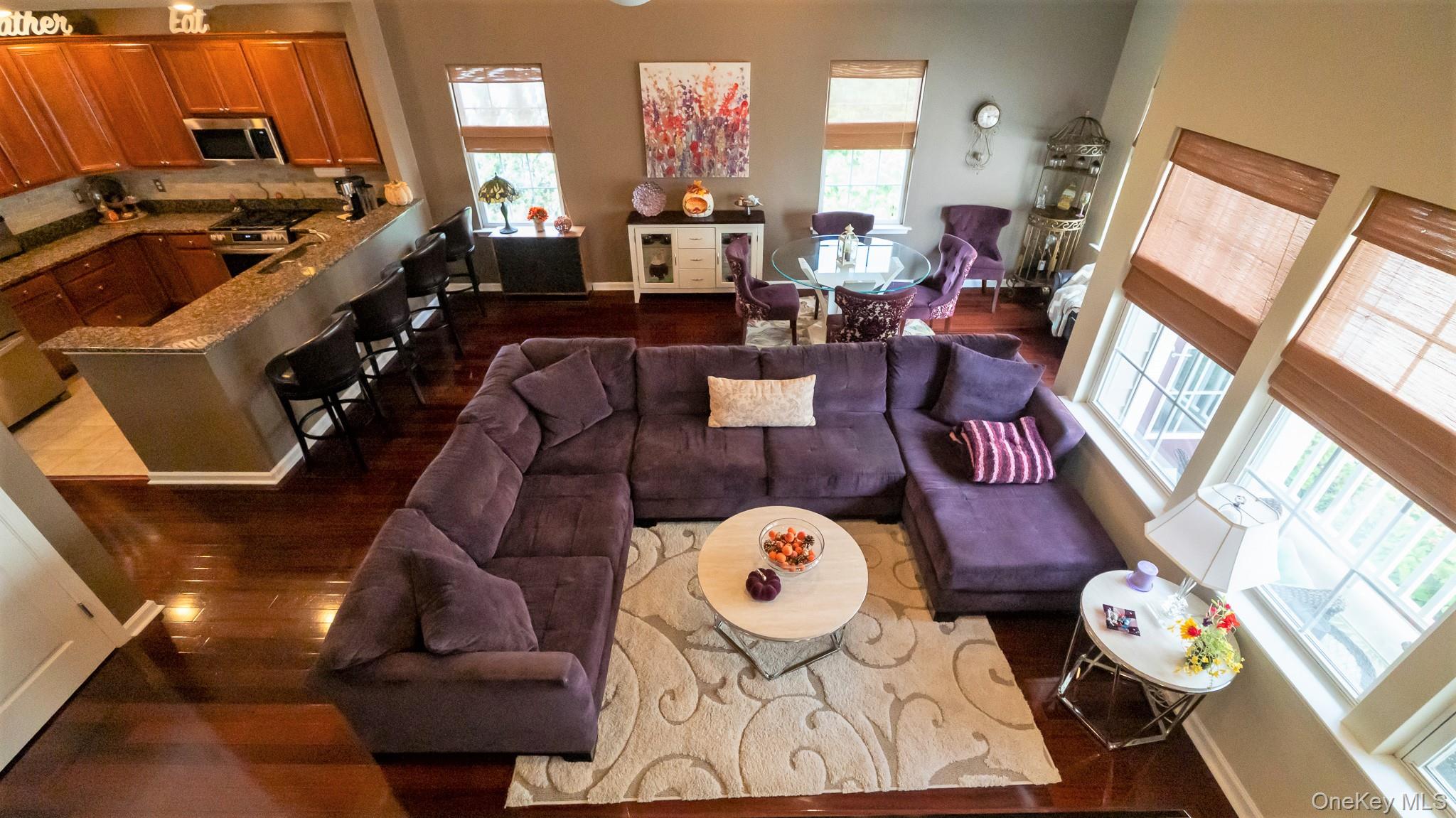 #12 photo, 24 Strangford Court, ナッソー郡 Oceanside , NY 11572