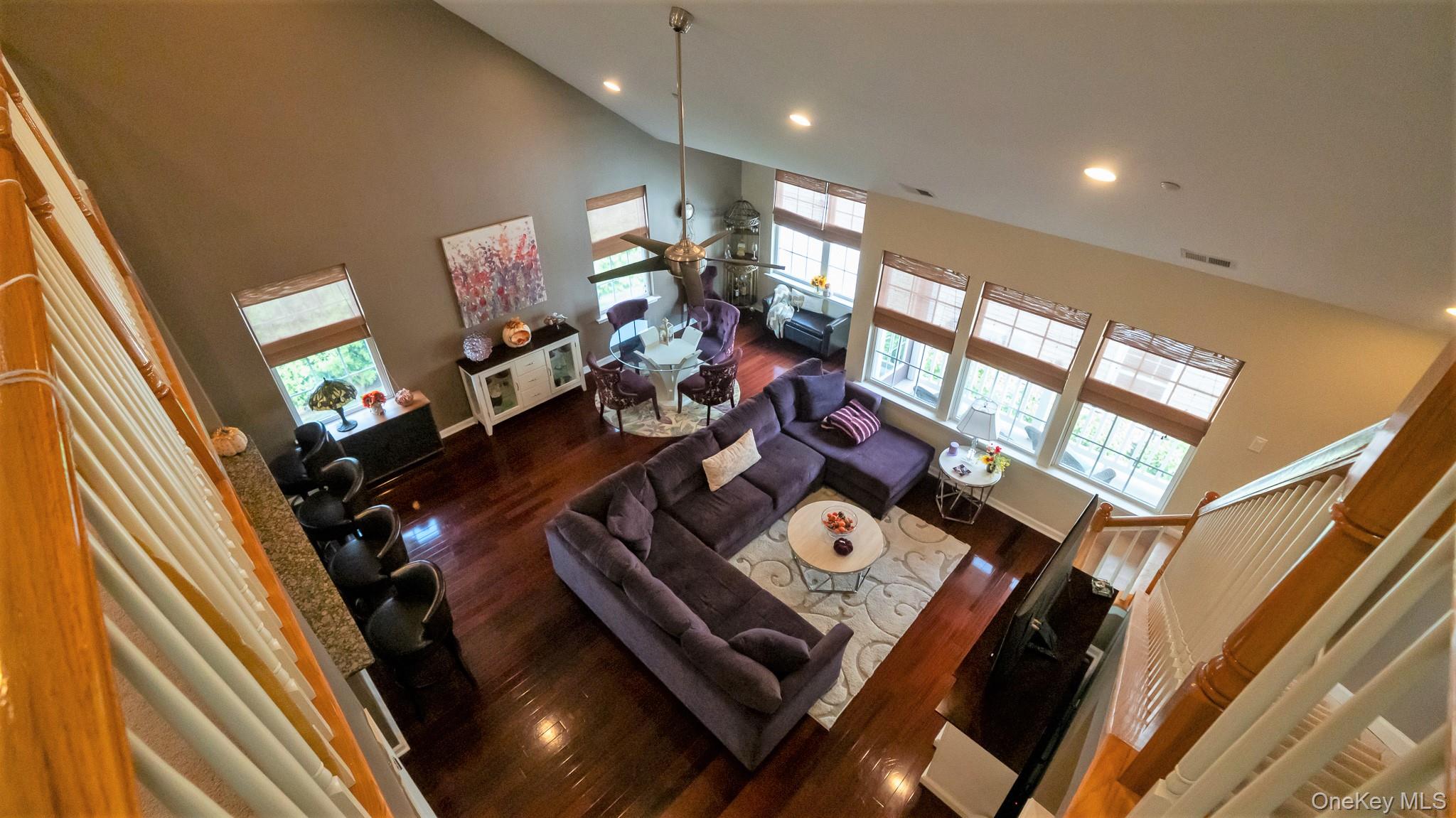 #13 photo, 24 Strangford Court, ナッソー郡 Oceanside , NY 11572