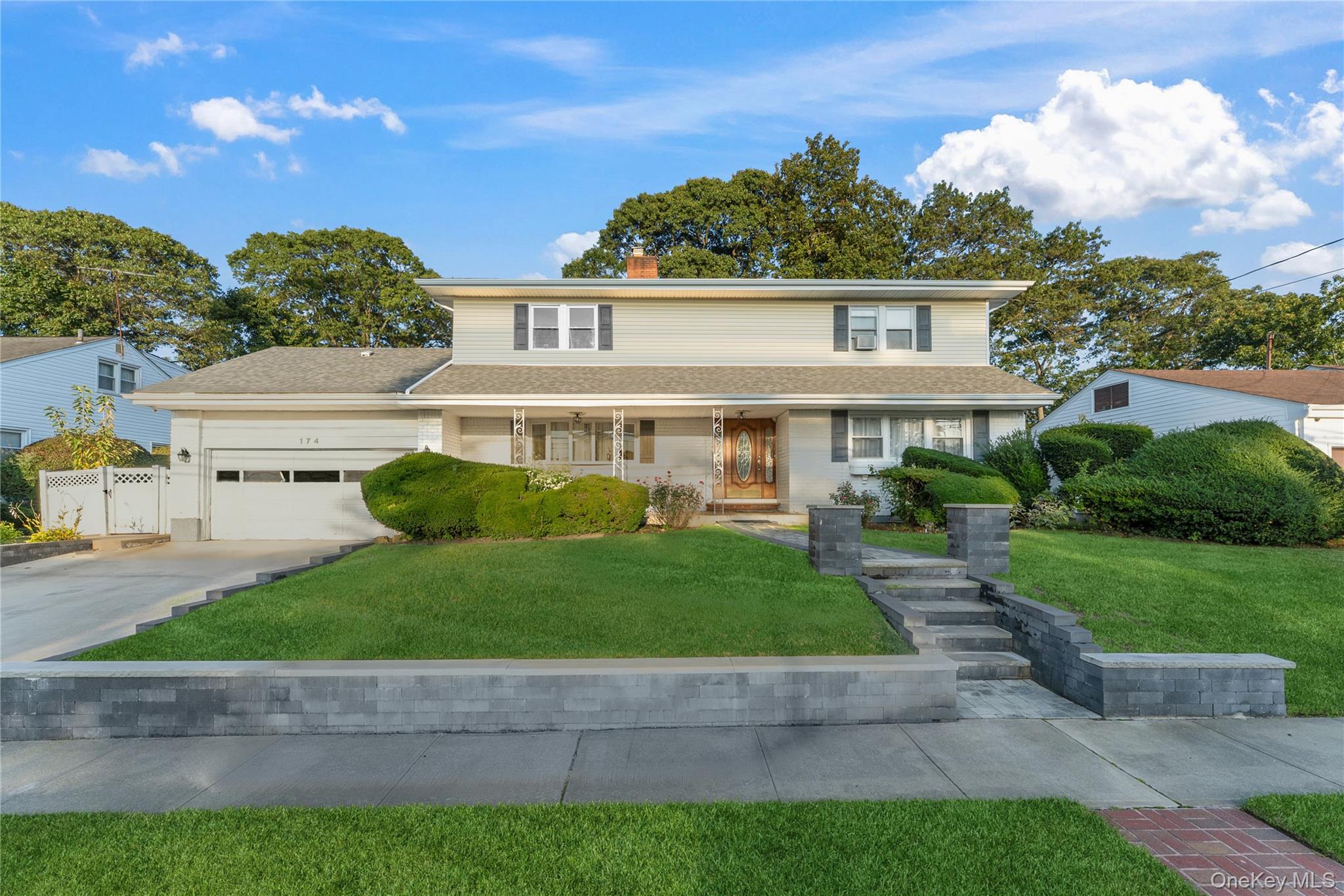 #1 photo, 174 Delaware Avenue, Freeport , NY 11520