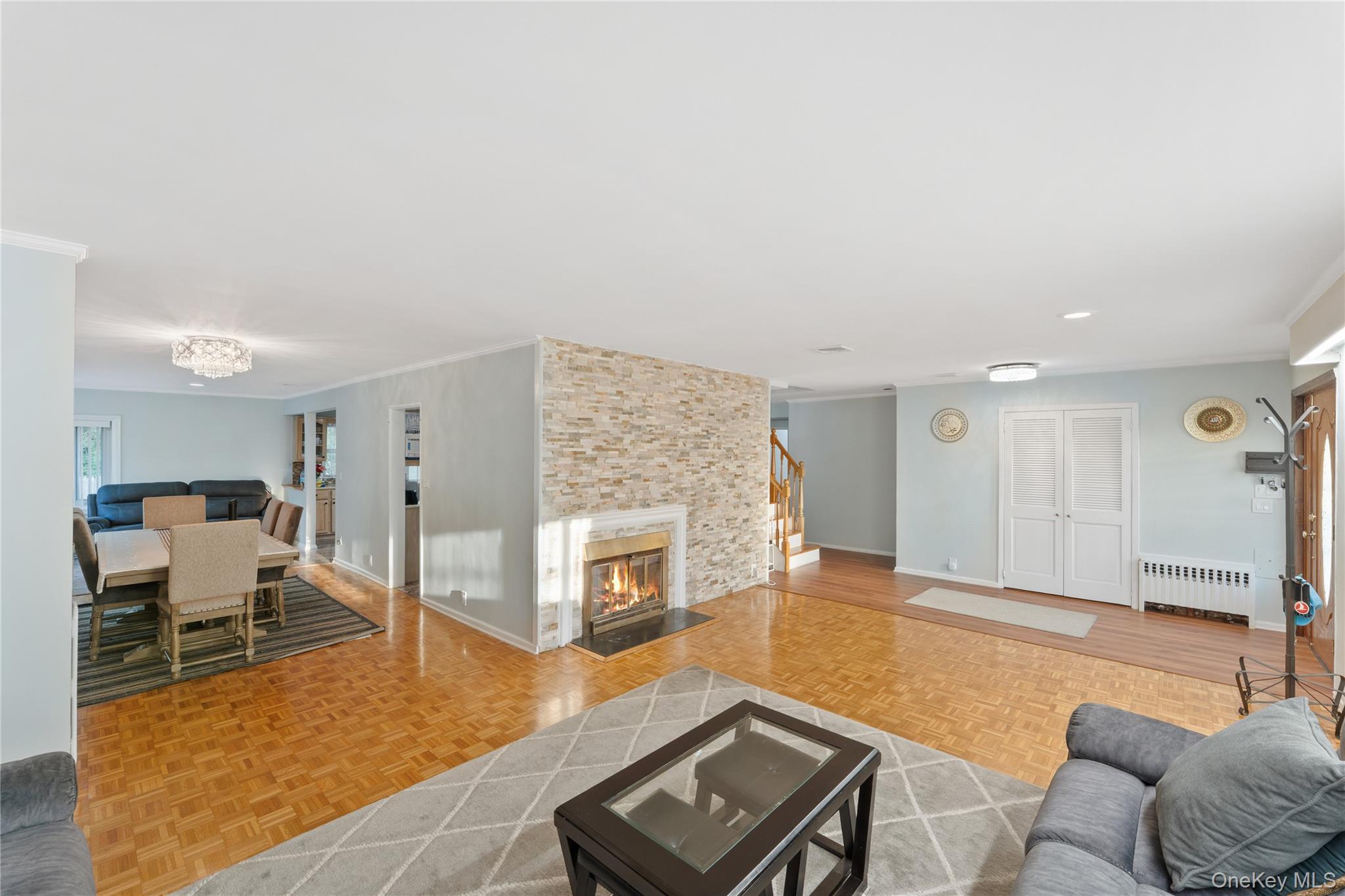 #5 photo, 174 Delaware Avenue, Freeport , NY 11520