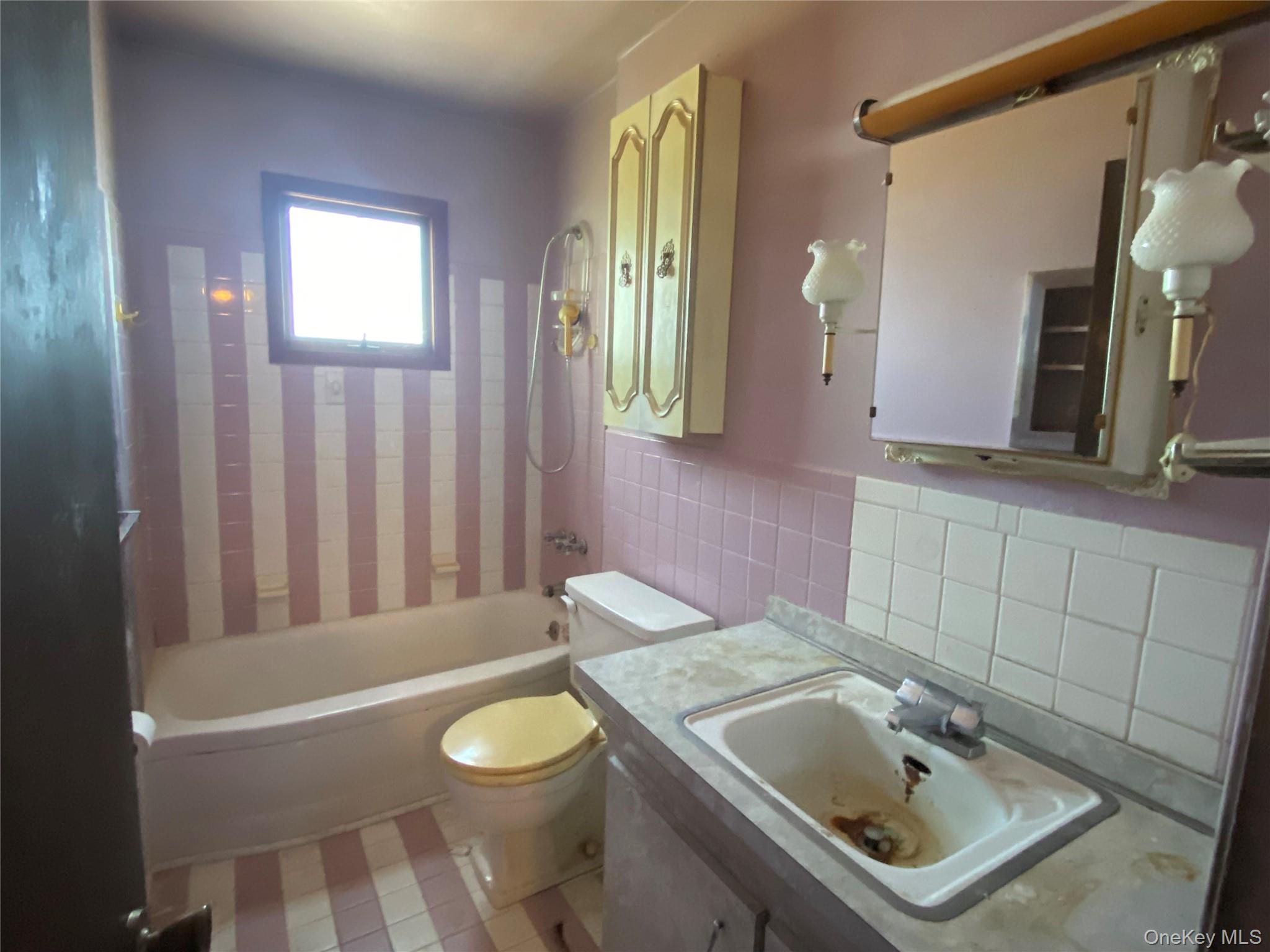 #15 photo, 4 Gerri Lane, Yonkers , NY 10703