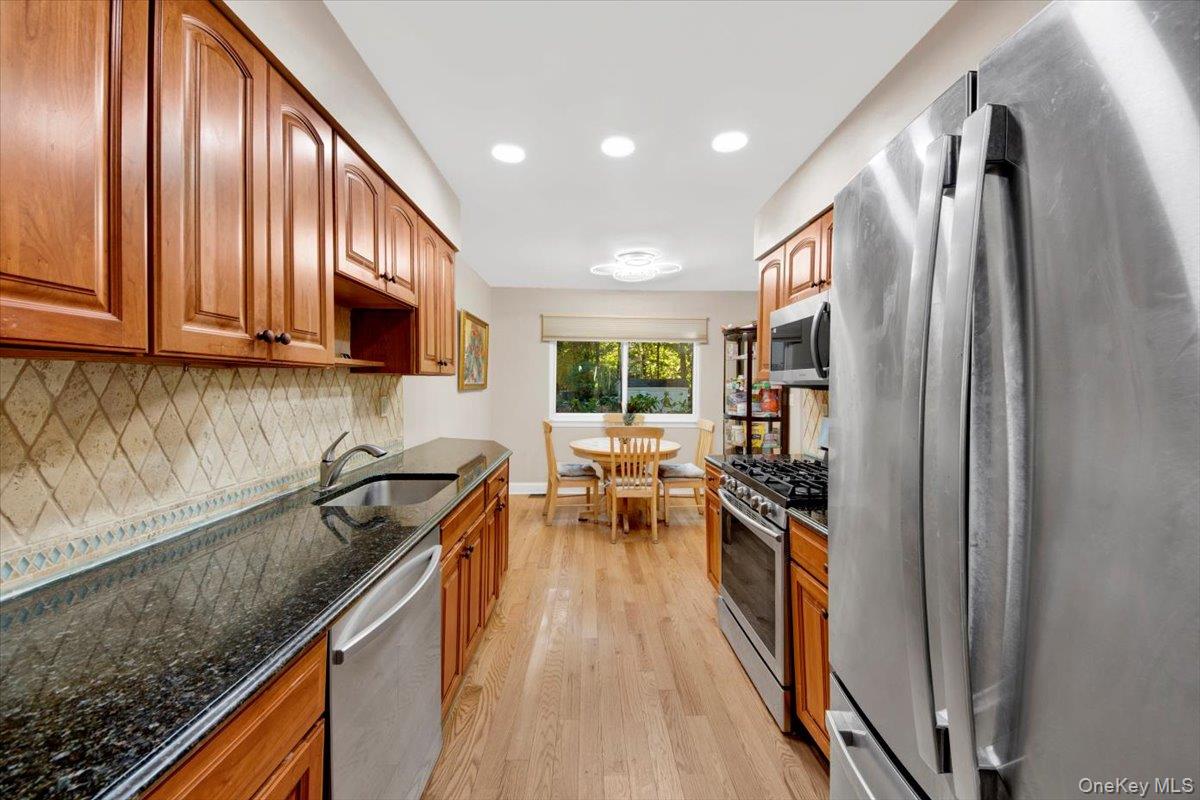 #4 photo, 10 Ironwood Drive, Highland Mills , NY 10930