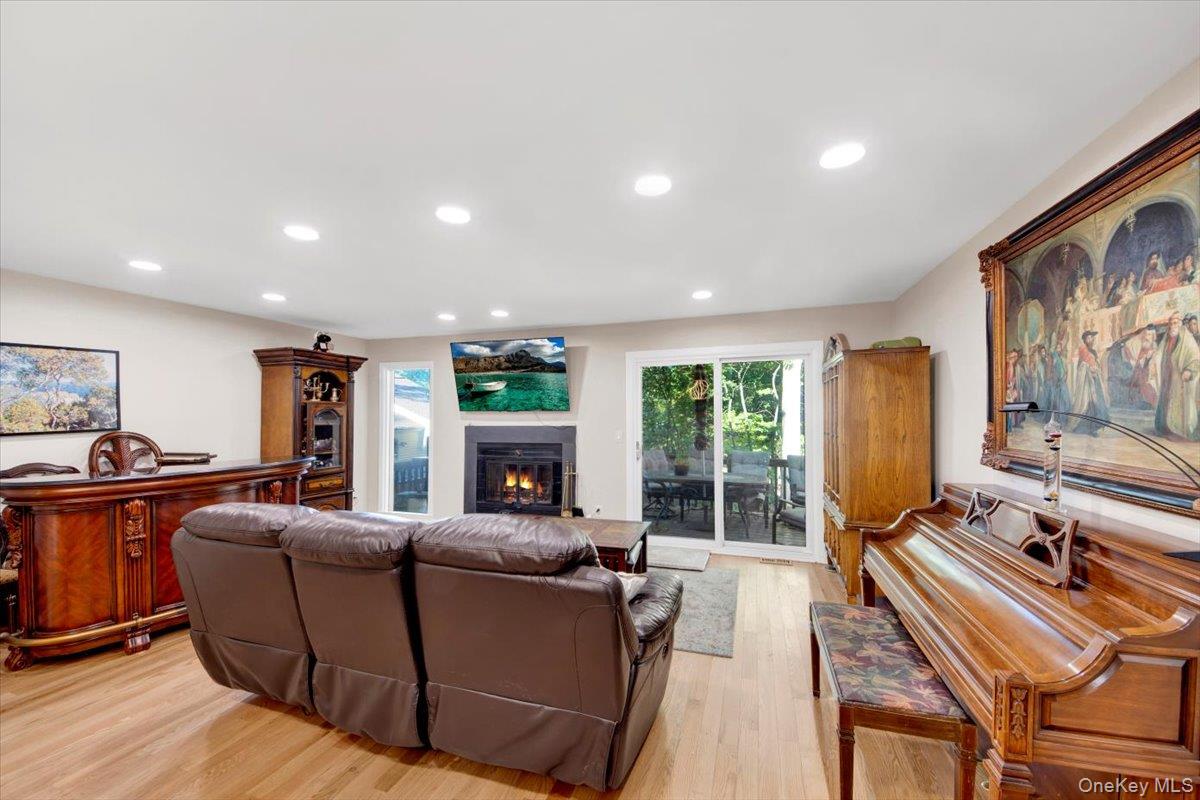 #9 photo, 10 Ironwood Drive, Highland Mills , NY 10930