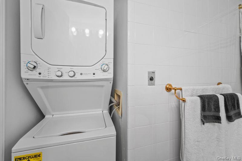 #12 photo, 500 Pondside Drive, White Plains , NY 10607