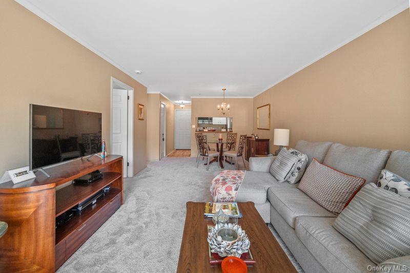 #2 photo, 500 Pondside Drive, White Plains , NY 10607