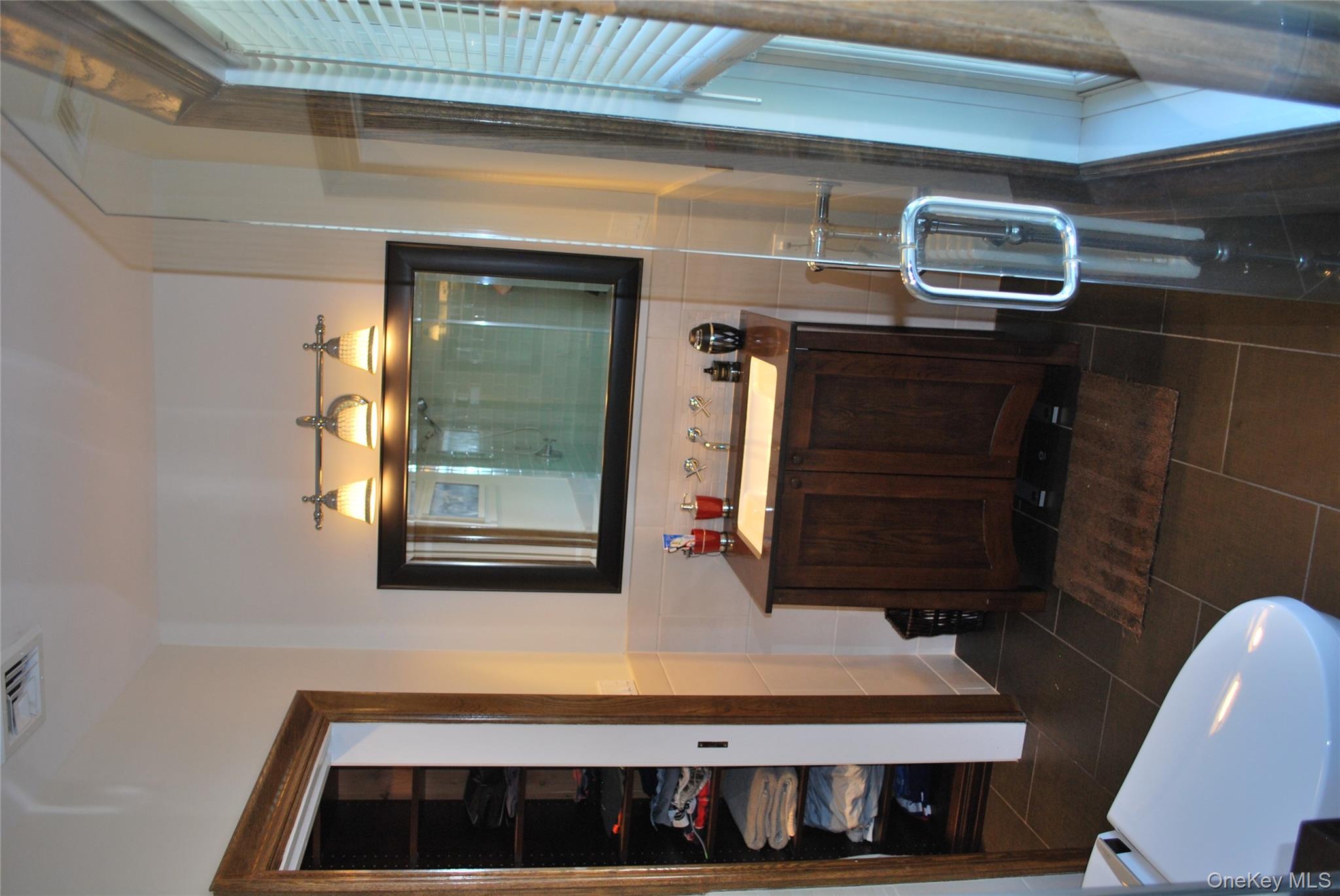 #12 photo, 297 Clocks Boulevard, Massapequa , NY 11758